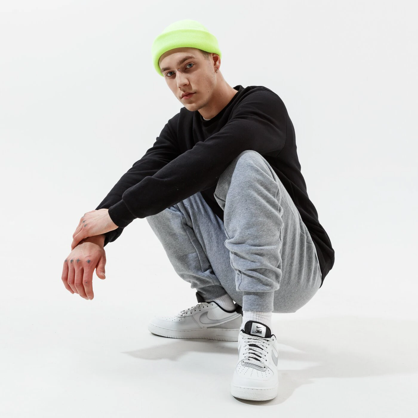 CONFRONT HOSE ESSENTIAL PANTS GREY Grau