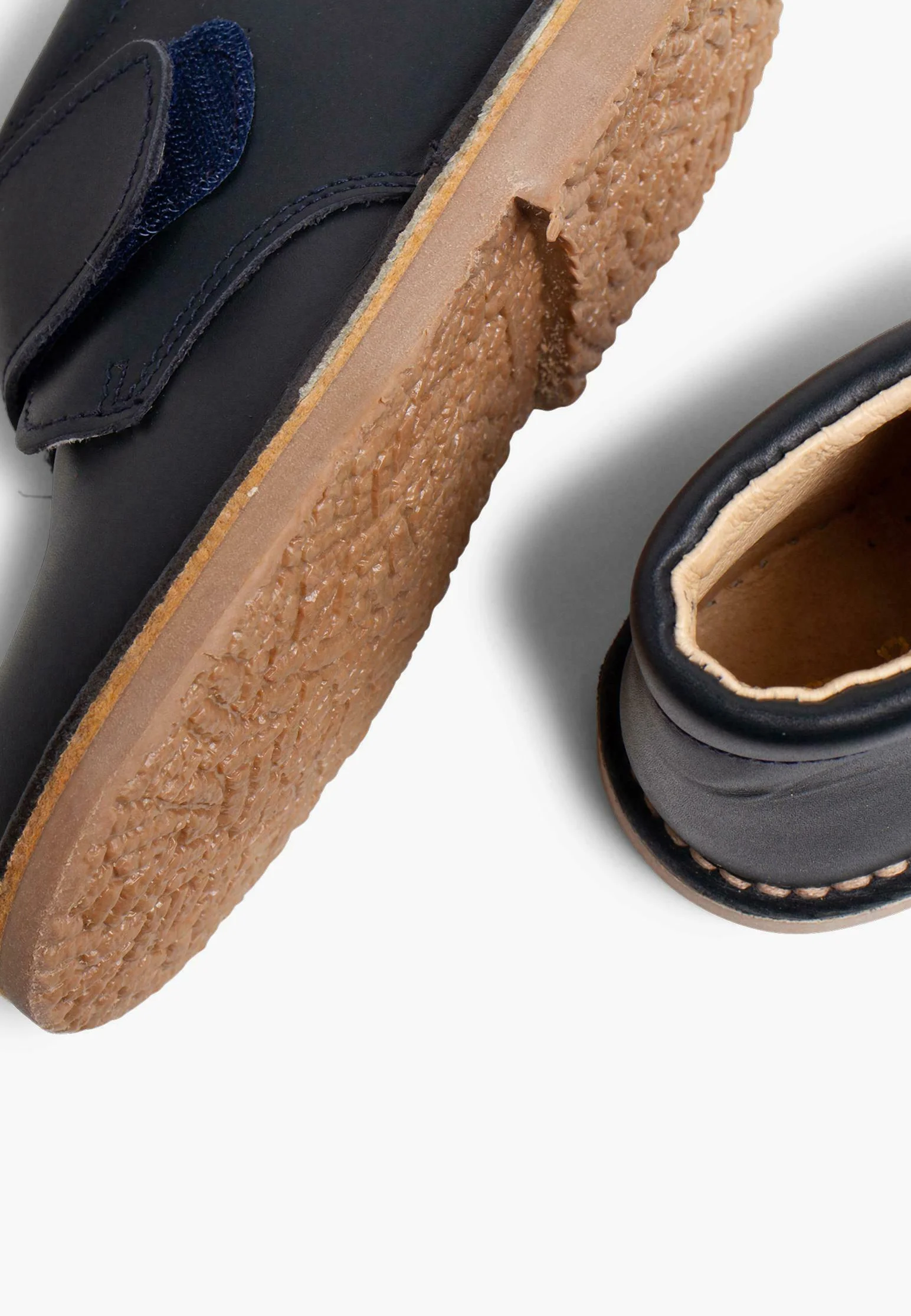 Pisamonas CON CINTURÓN ADHESIVO - Botines