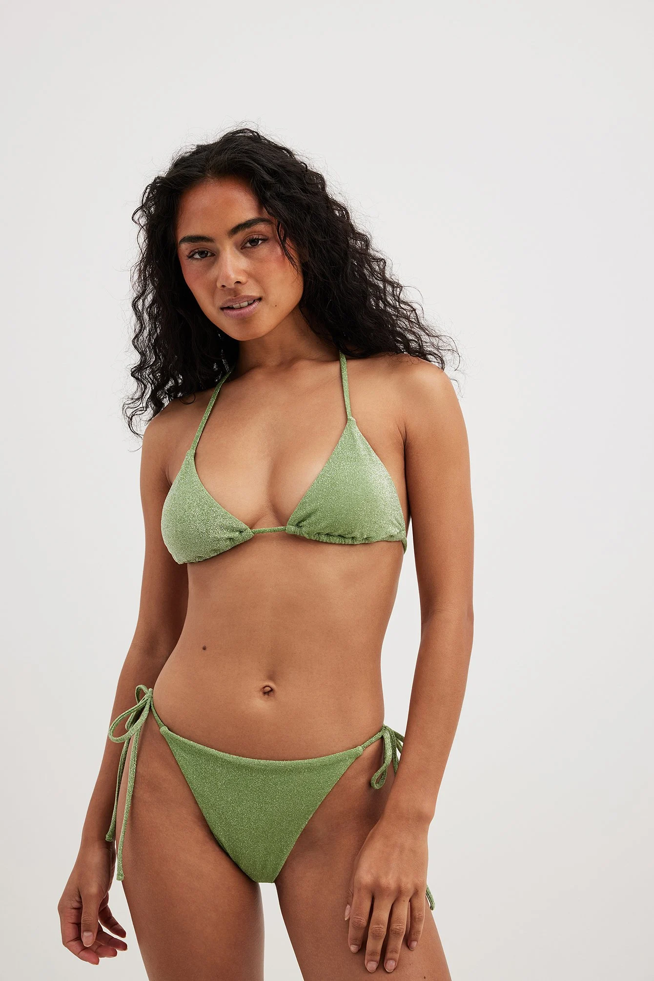 Bikini-Höschen mit Glitzerschnürung