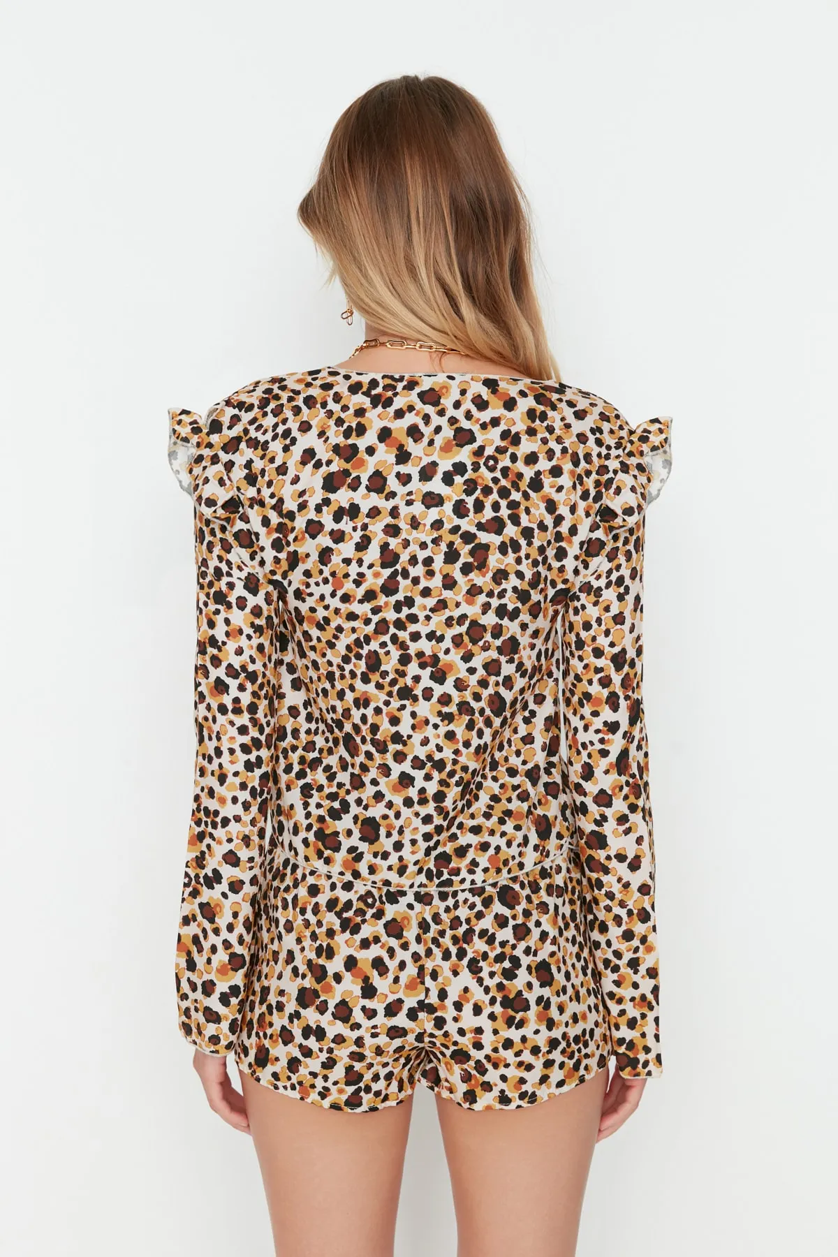 Trendyol Collection  Mehrfarbiges Strand-Unterteil-Oberteil-Set mit Leopardenmuster und Bindedetail TBESS22AU0271