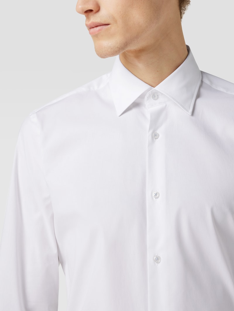 Regular Fit Business-Hemd mit Stretch-Anteil in weiß