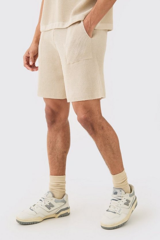 Lockere mittellange gerippte Strick-Shorts