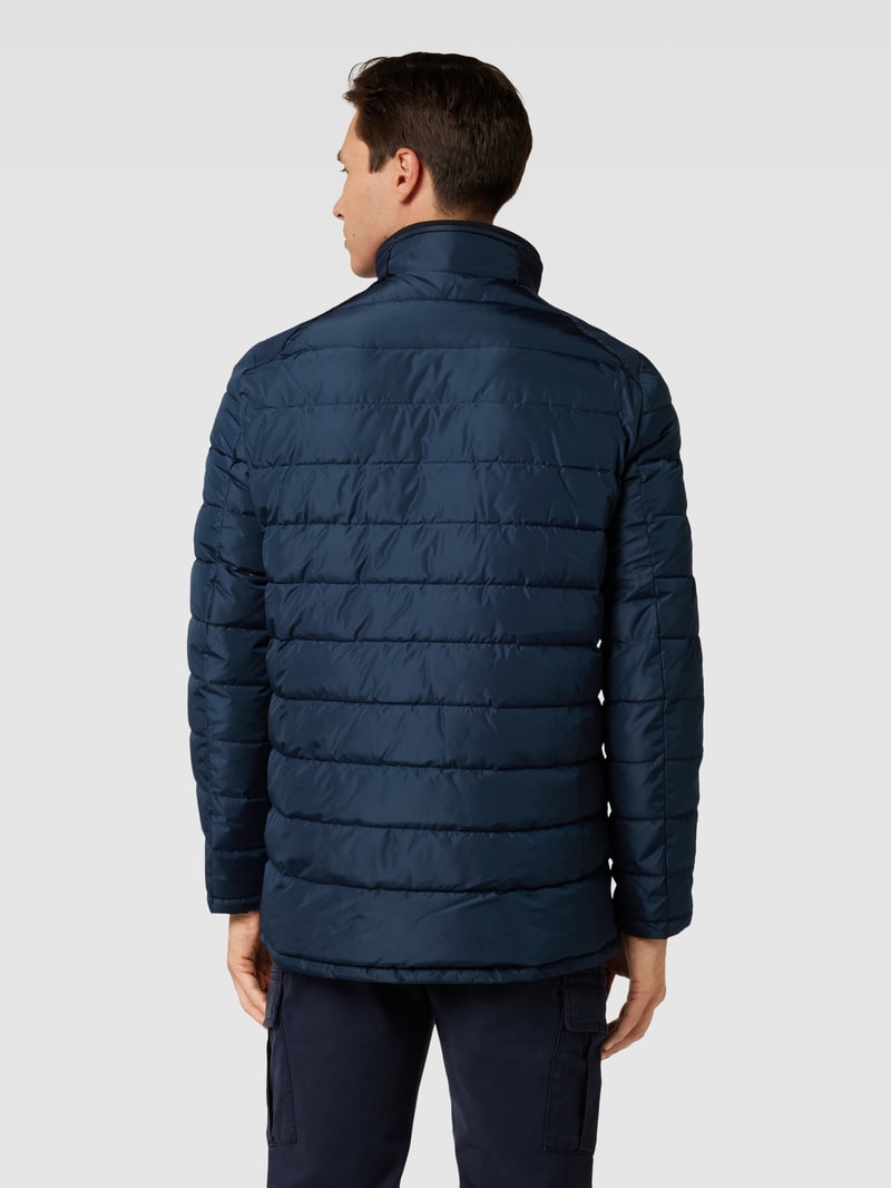 Steppjacke mit Stehkragen in marineblau