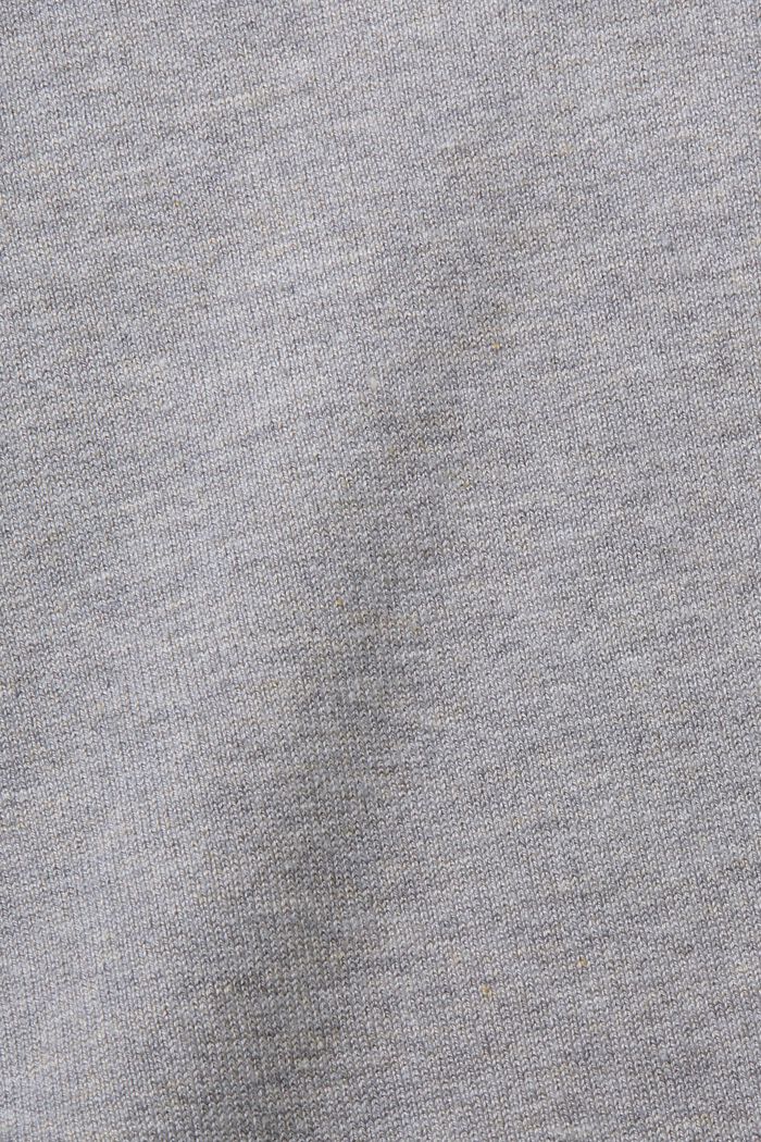 Pullover mit abgerundetem V-Ausschnitt