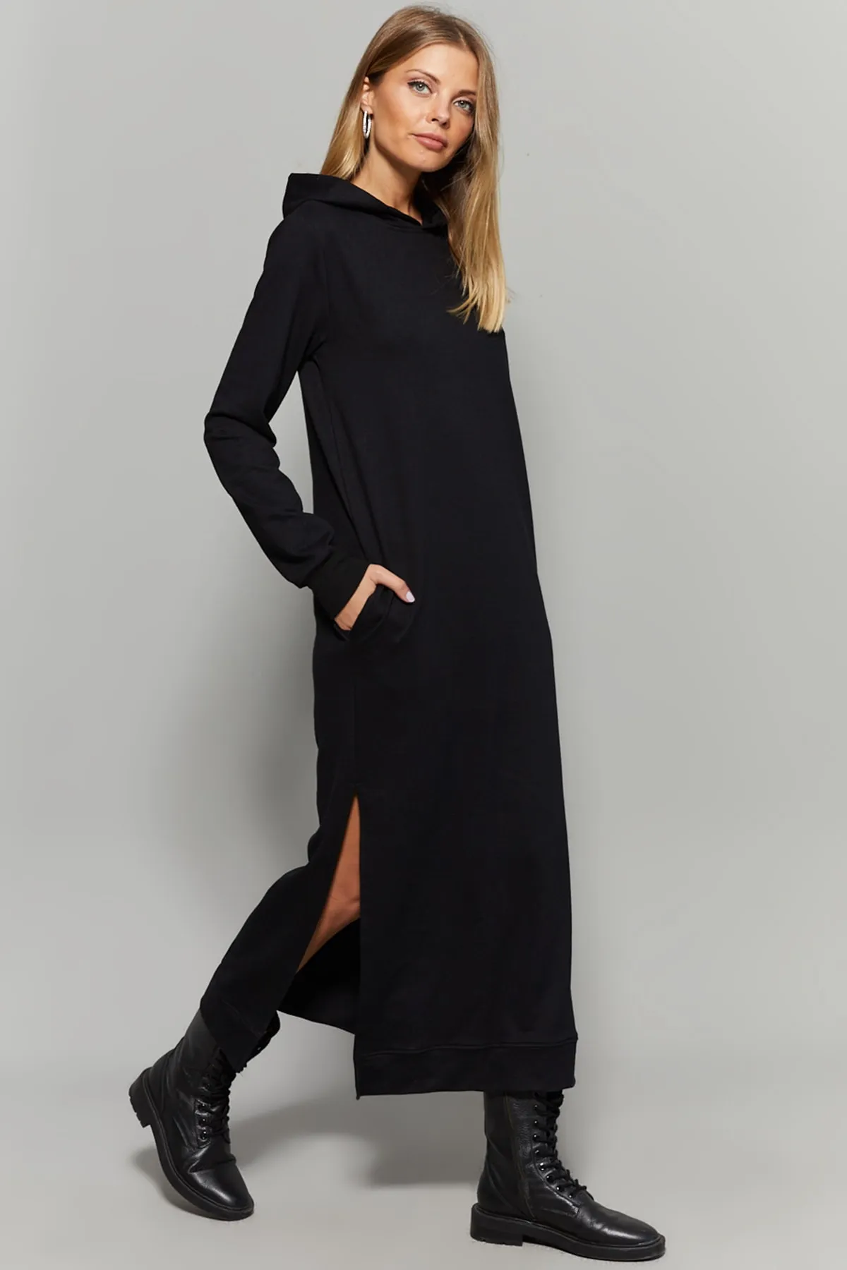 Cool & Sexy  Schwarzes Damen-Maxikleid mit Schlitz und Kapuze EY1111