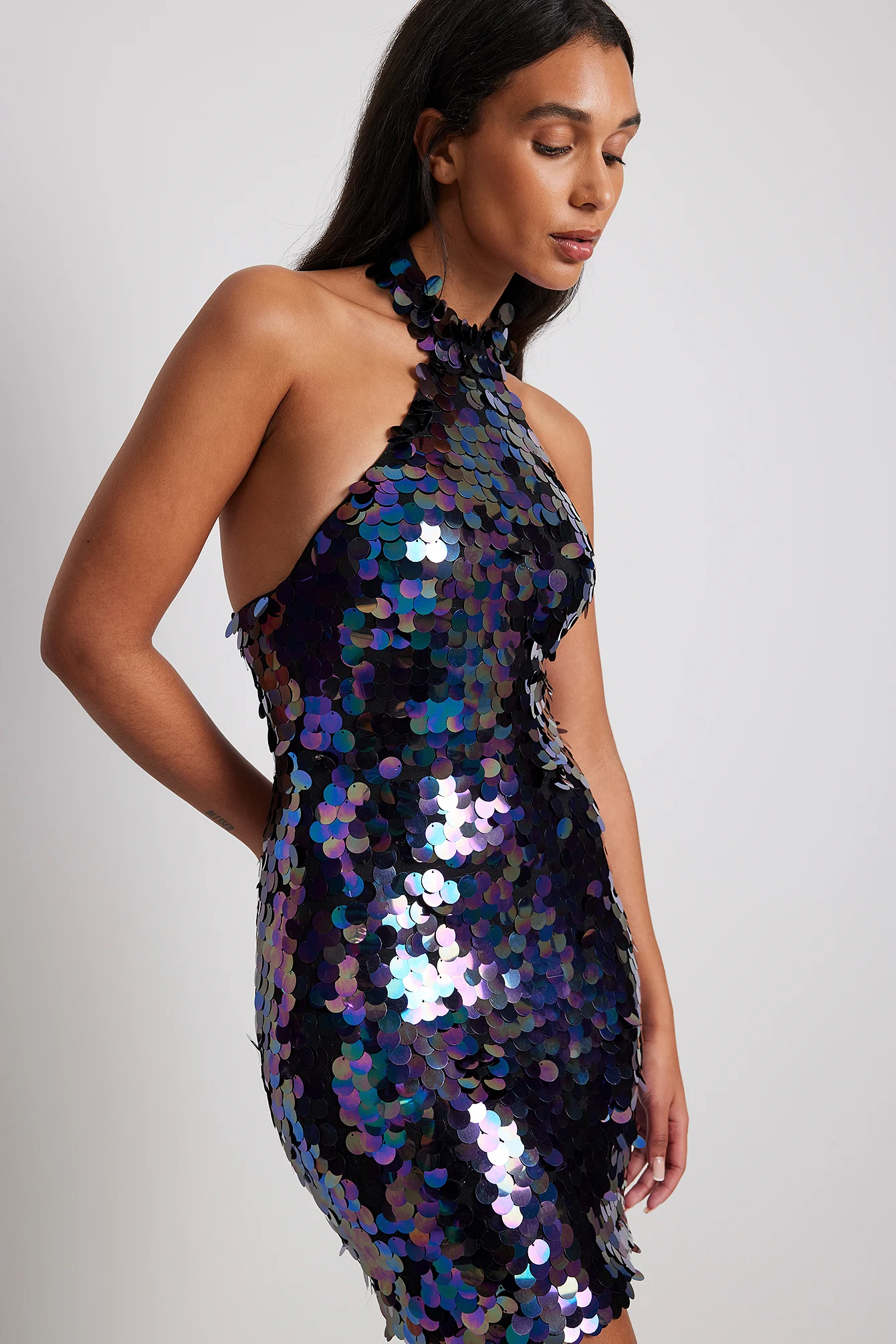 Neckholder-Paillettenminikleid
