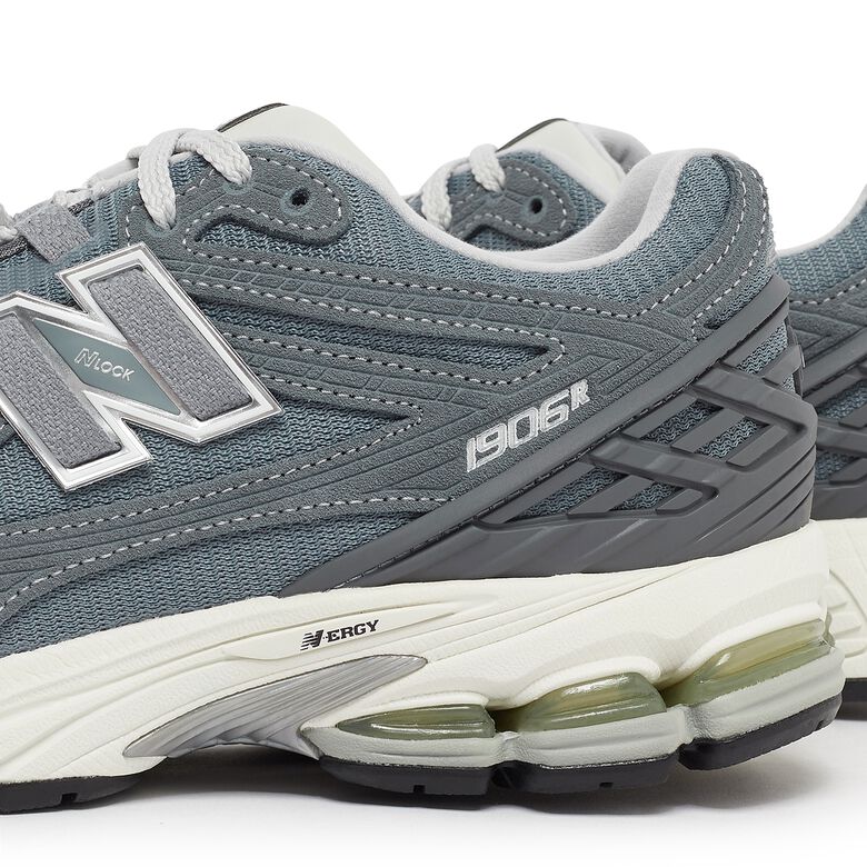New Balance M1906RV titanium