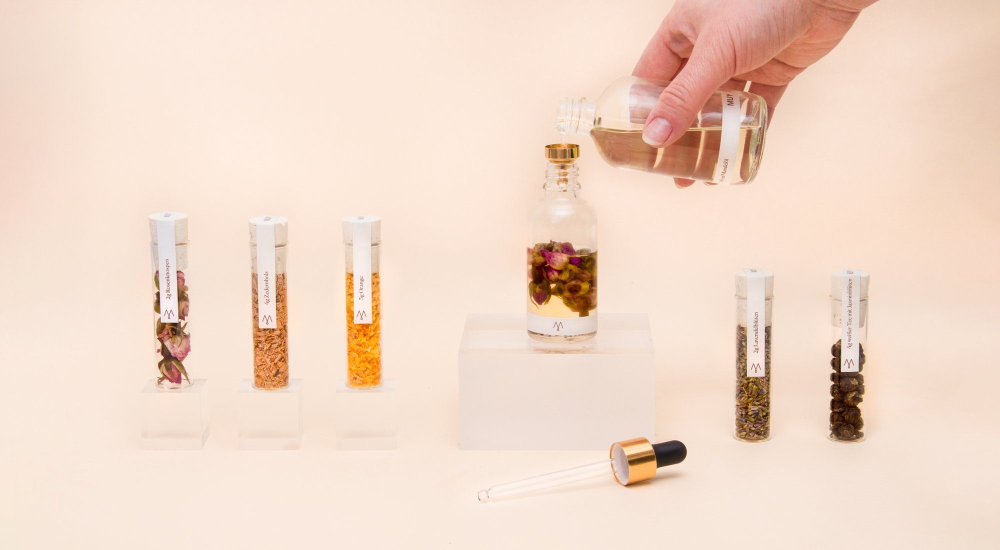 Craftly Pflege-Geschenkbox MUY Beauty Körperöl Infusion Set I Körper-, Haarpflege- & Badeöl