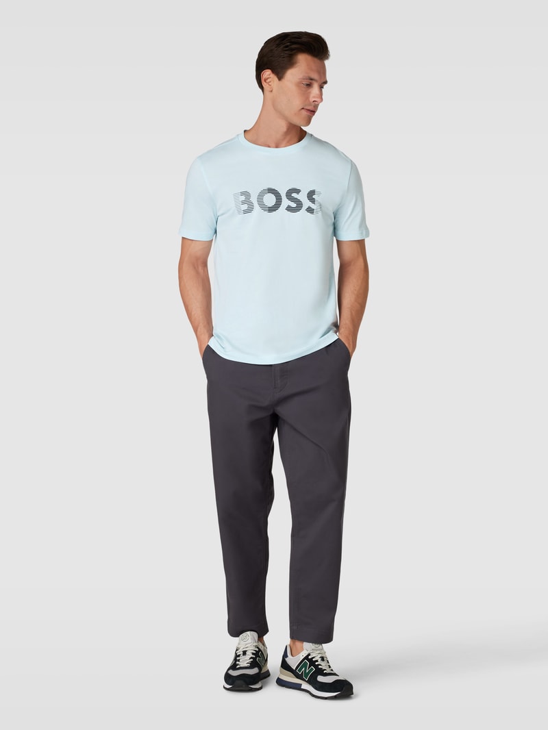 T-Shirt mit Label-Print in hellblau meliert
