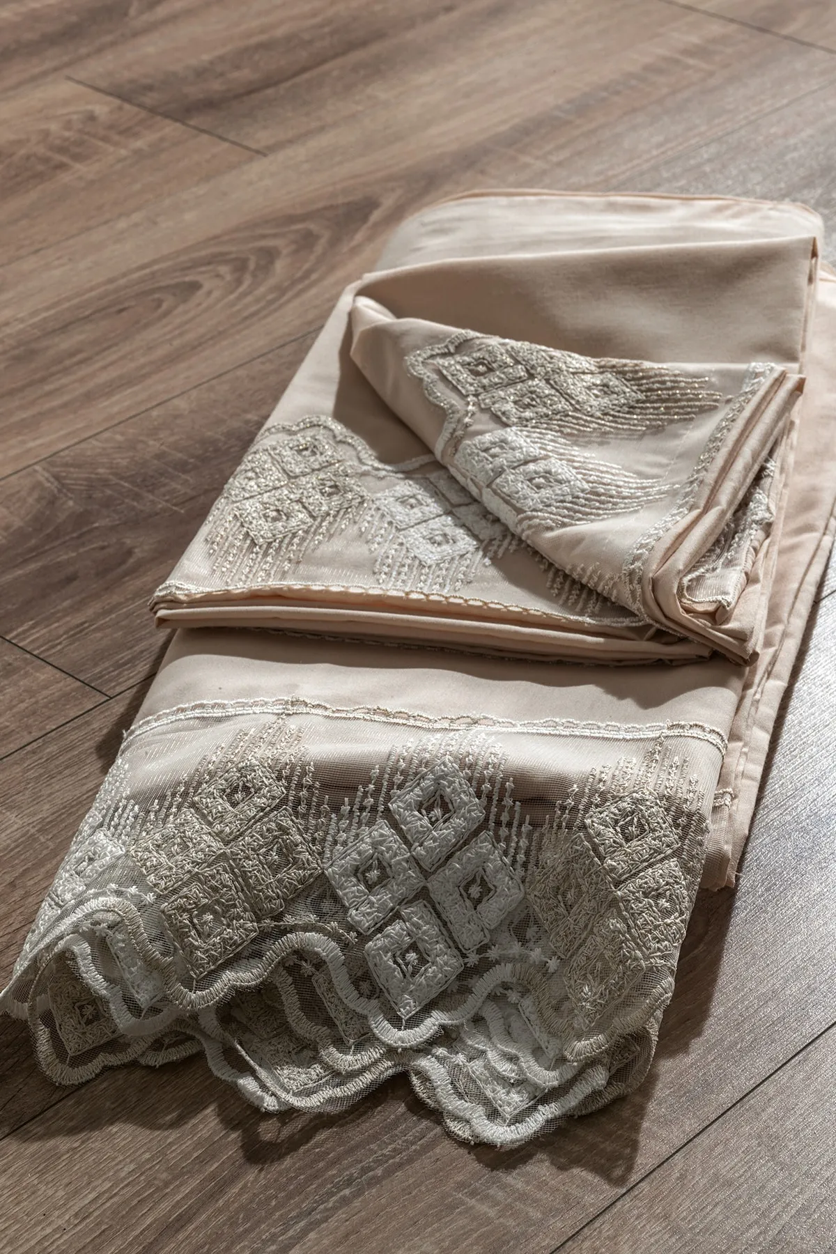 Çeyiz Diyarı  Irina Dowry Bettbezug-Set aus französischer Spitze, Cappucino