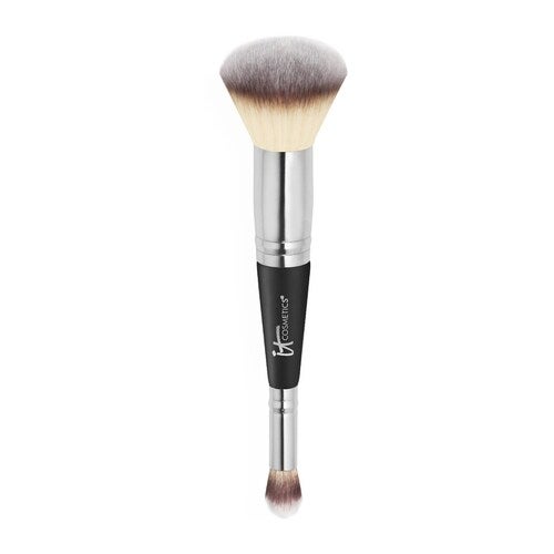 iT Cosmetics Heavenly Luxe™ четкица за савршен тен бр. 7
