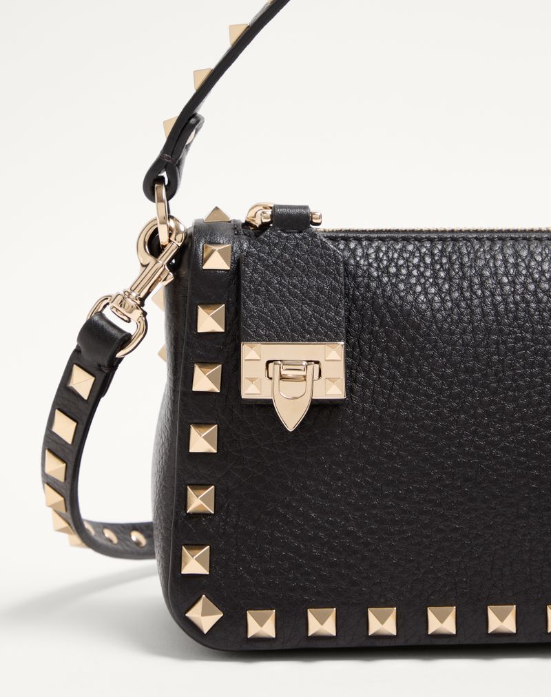 Bolsa de ombro pequena Rockstud em couro de bezerro granulado