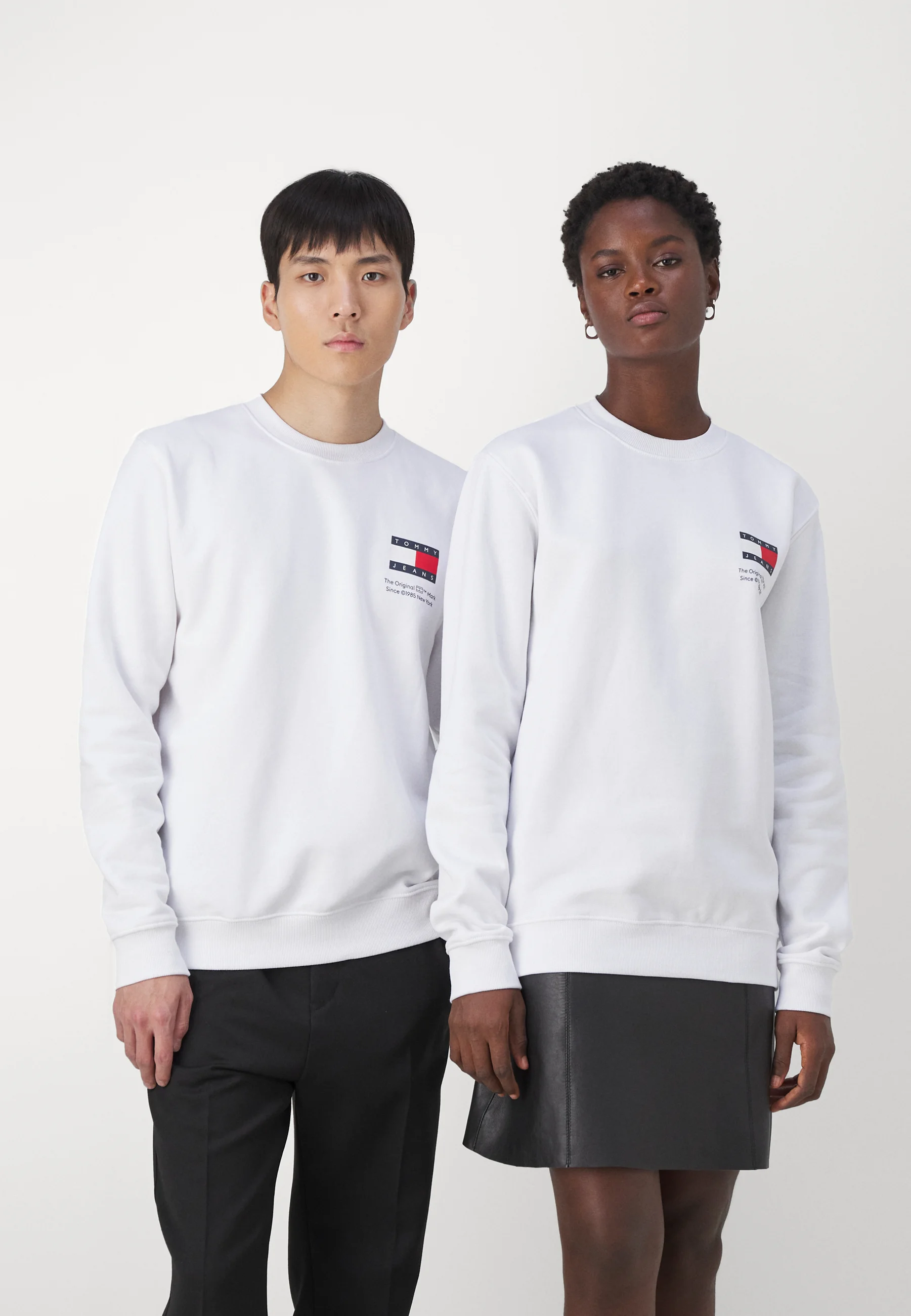 Tommy Jeans ESSENTIAL FLAG CNECK UNISEX - Sudadera