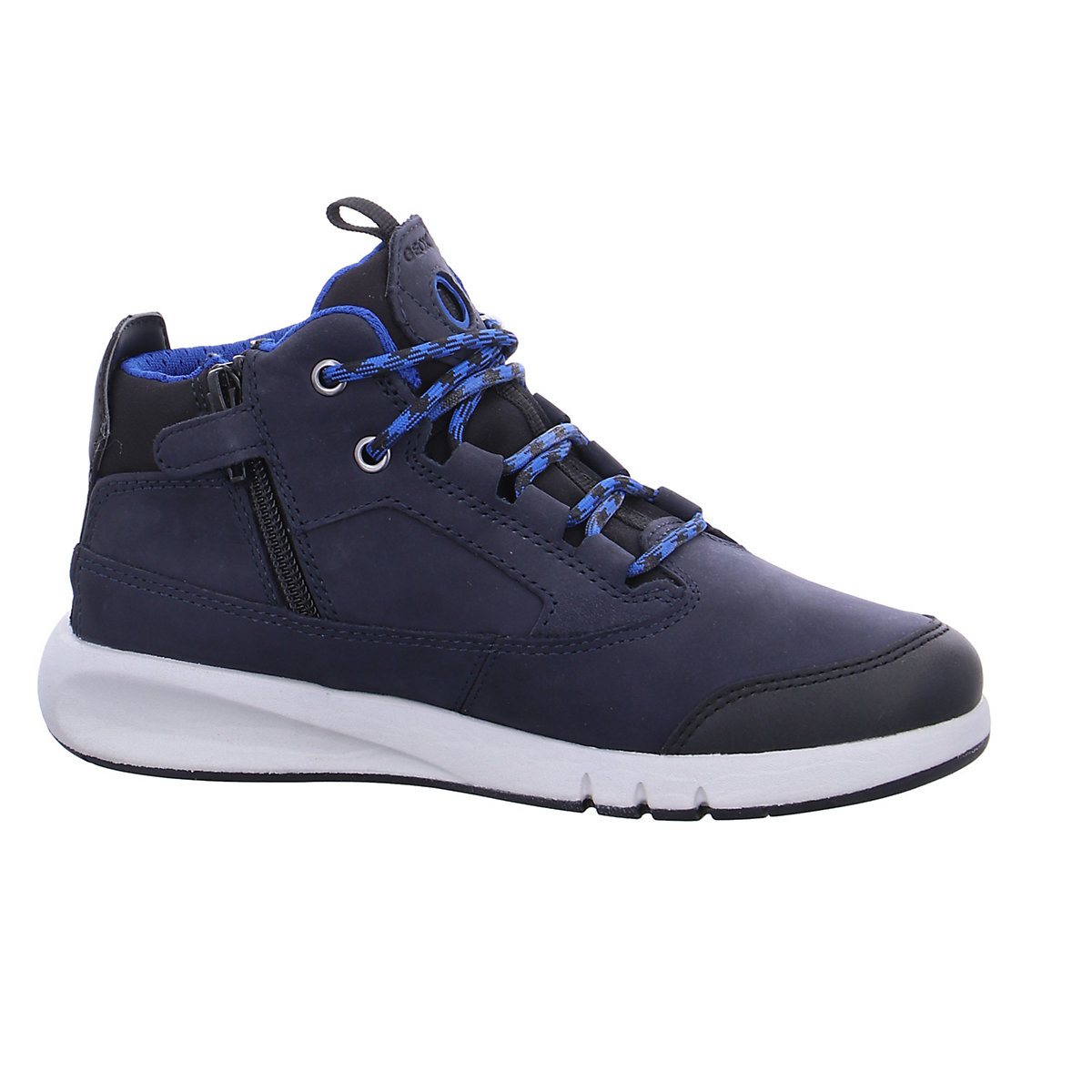 Schnürhalbschuhe