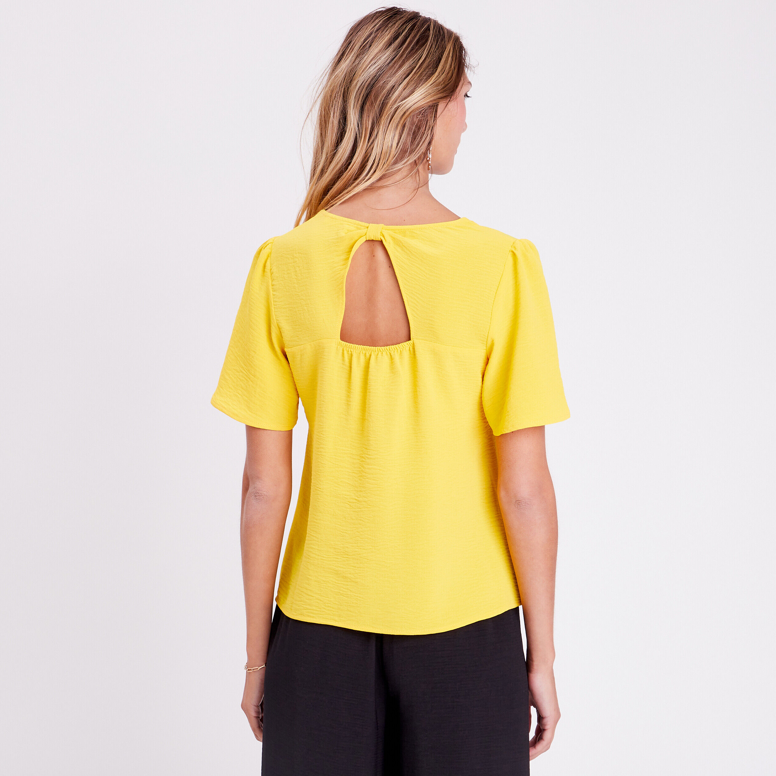 Blouse col en V dos ouvert jaune moutarde femme | Cache Cache