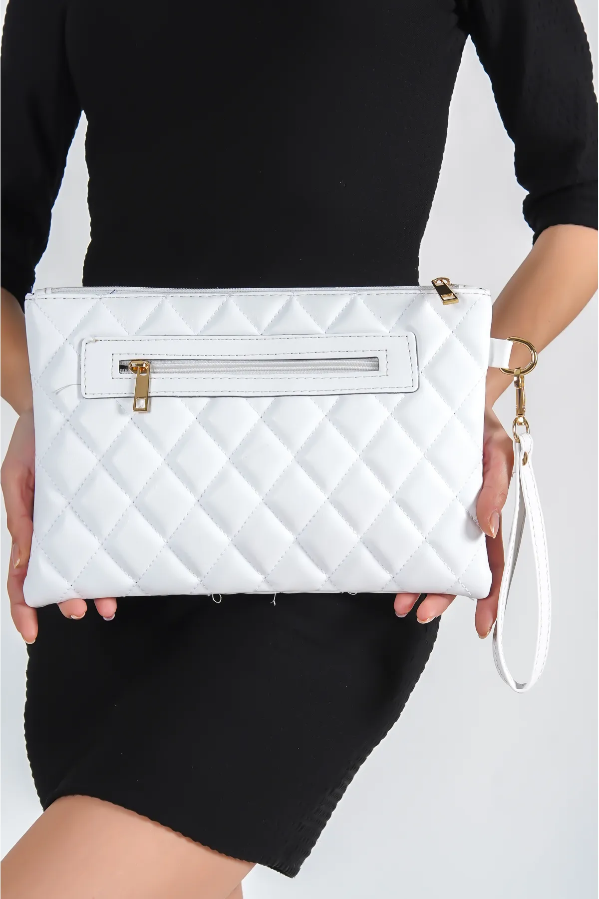 Capone Outfitters  Capone White Paris Quilted White Damentasche