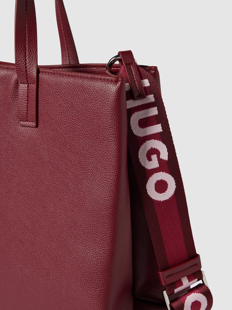 Shopper mit Label-Prägung Modell 'BEL' in bordeaux rot