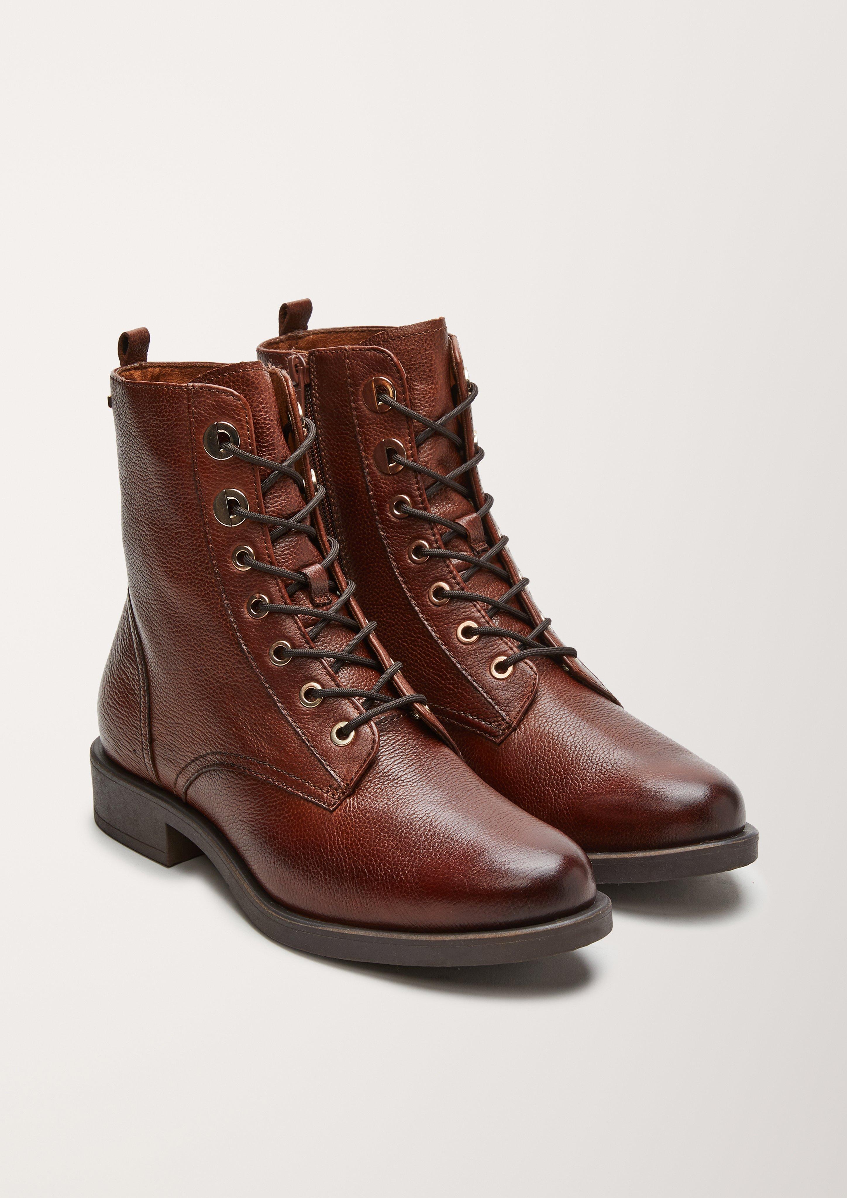 Schnürstiefel aus Leder  101.107.101.25121-305