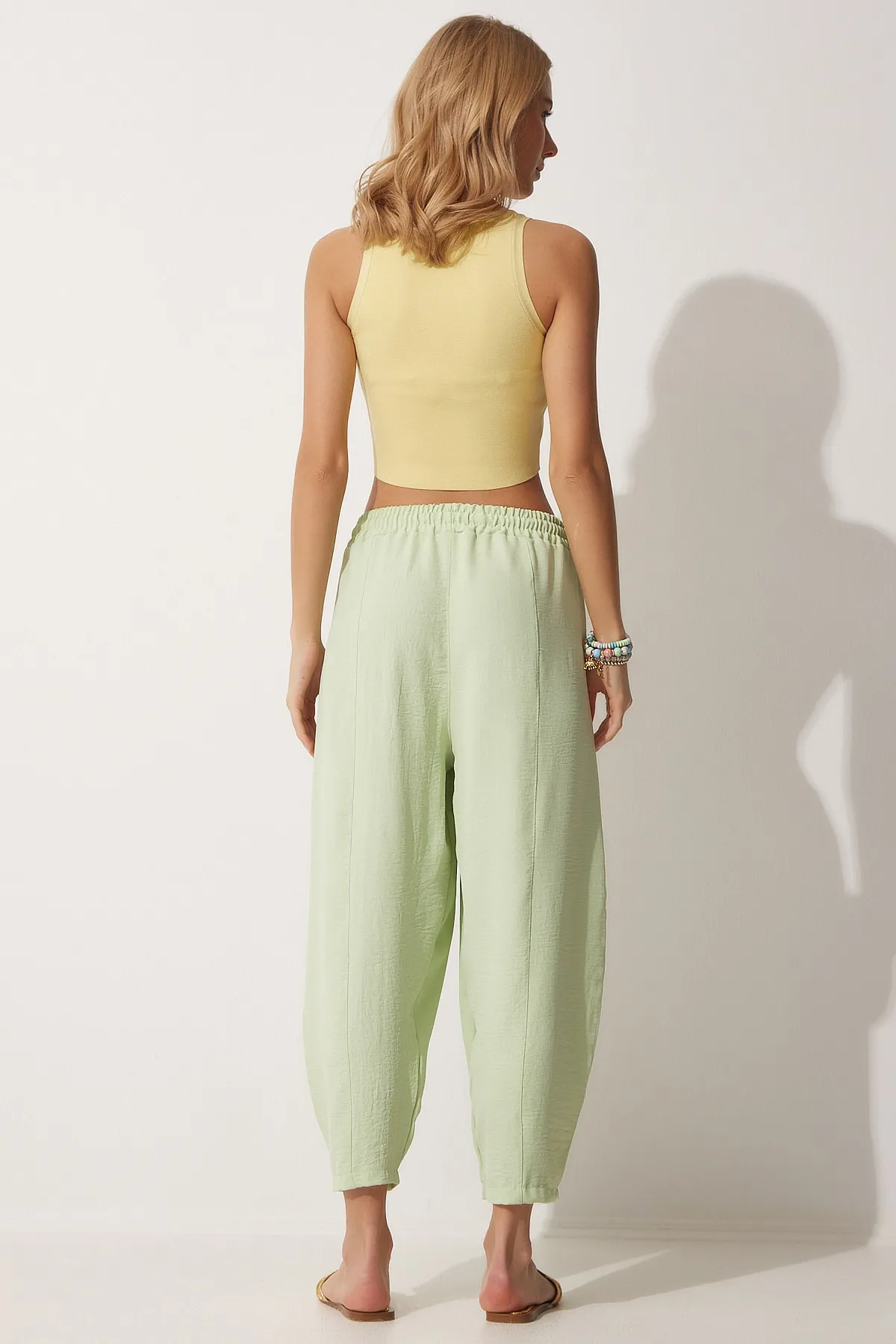 Happiness İstanbul  Damen-Shalwar-Hose aus wassergrünem Leinen CI00036