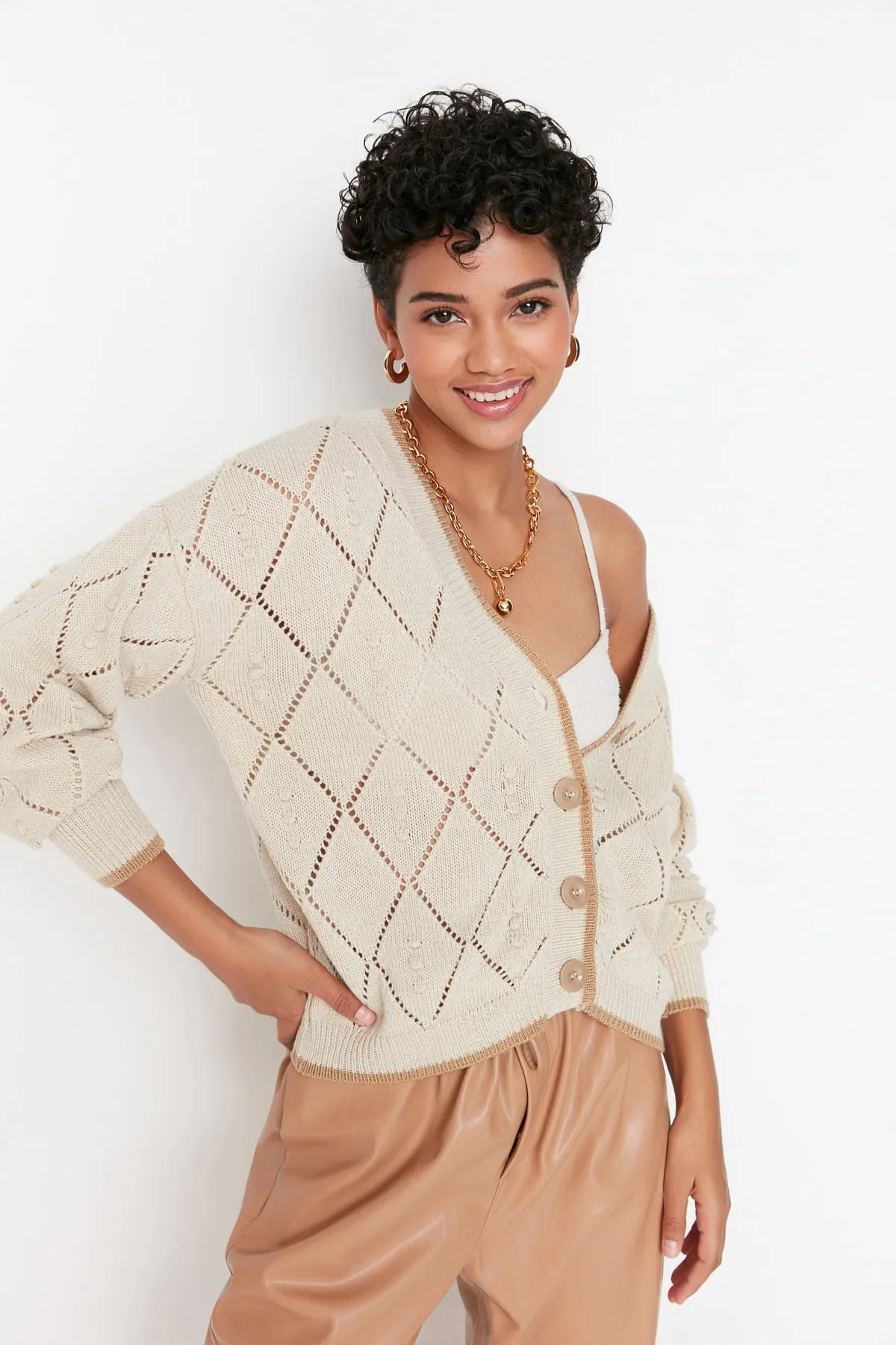 Trendyol Collection  Steinfarbener, durchbrochener Strickcardigan TWOAW22HI0290