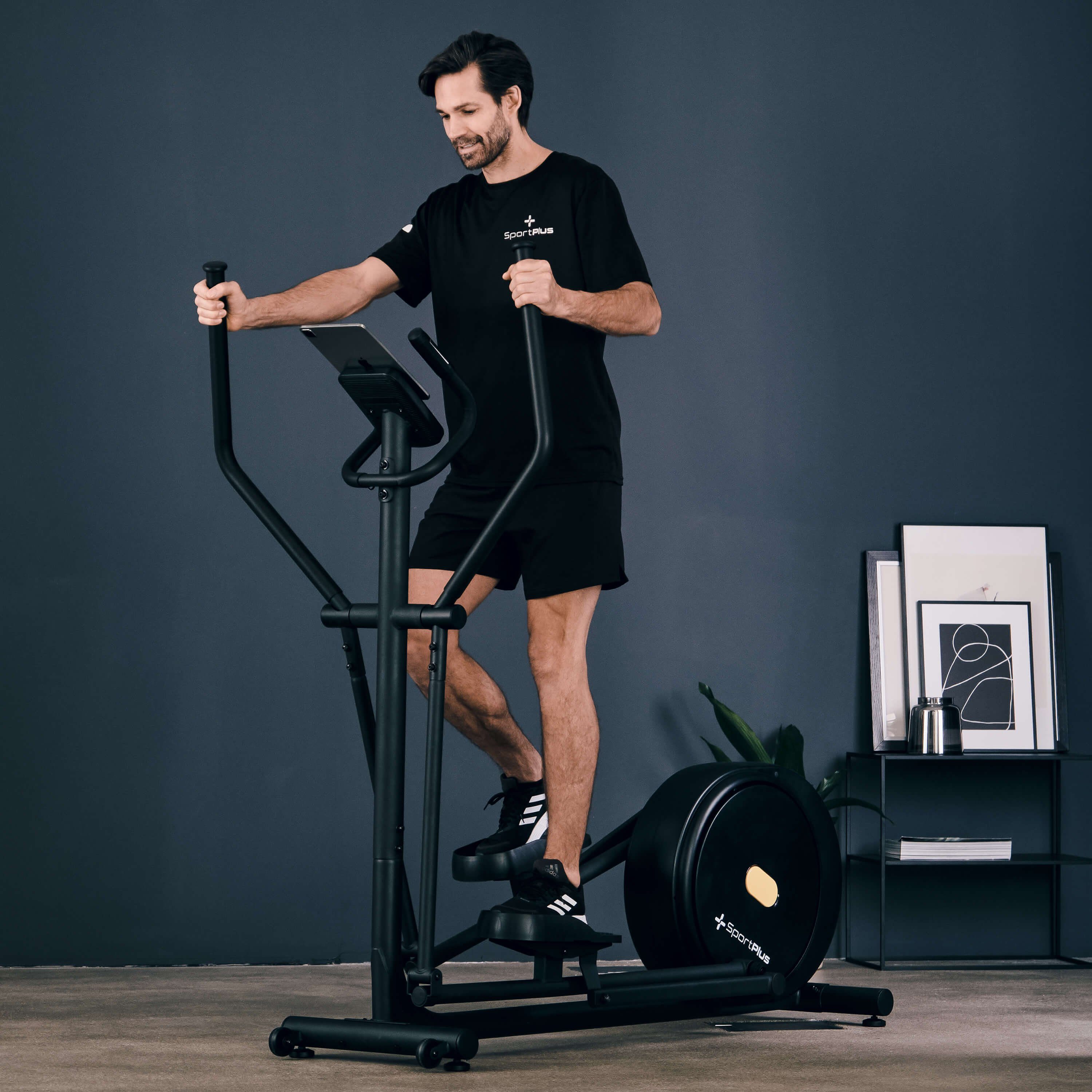 SportPlus Crosstrainer SP-ET-9910-B-iE, Design Crosstrainer, Magnetbremse, integrierte Herzfrequenz-Messung