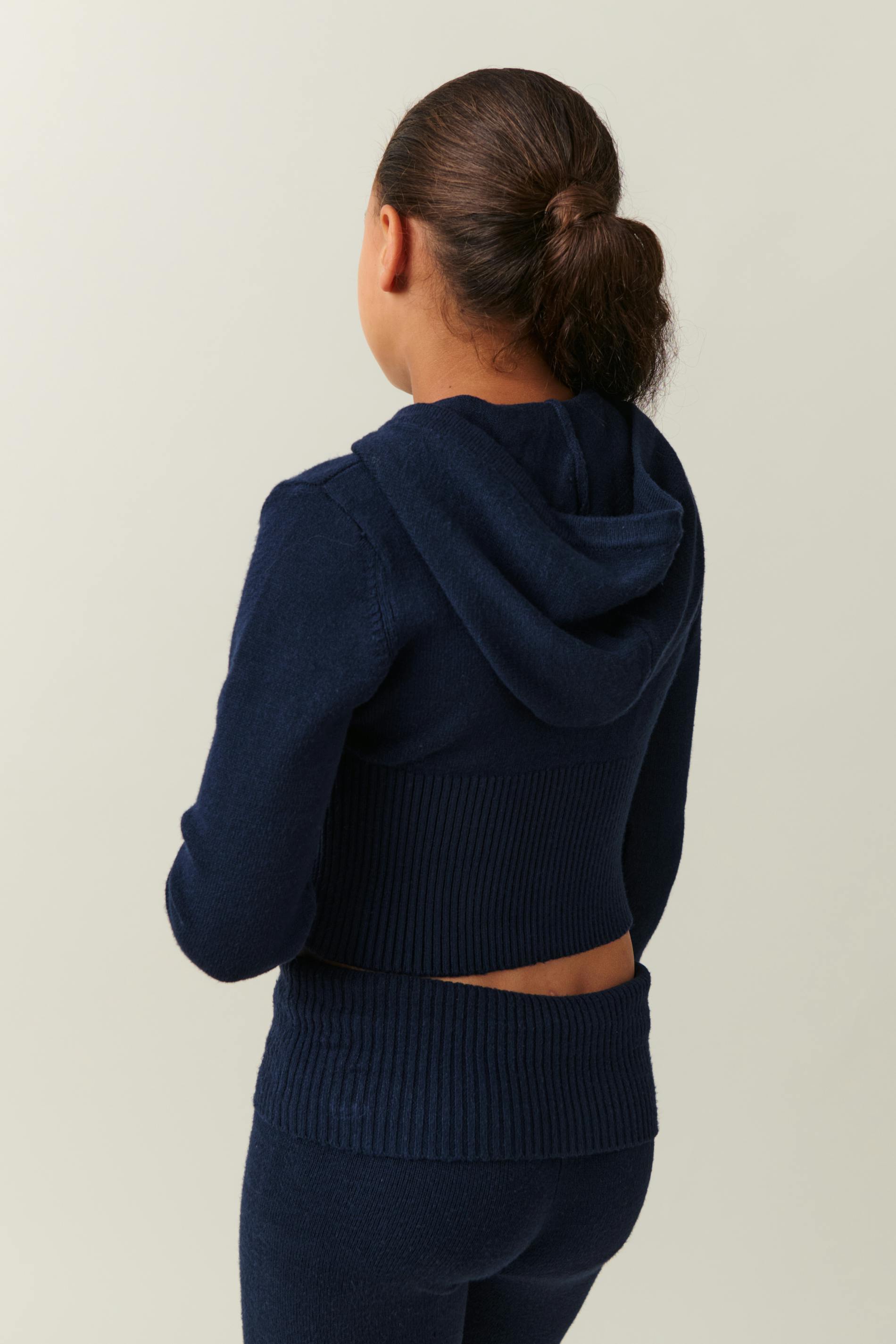 Knitted yoga hood