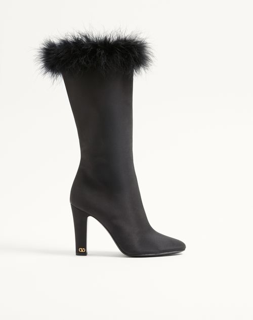 Bota Hotty em tecido Shantung com penas de 100 mm