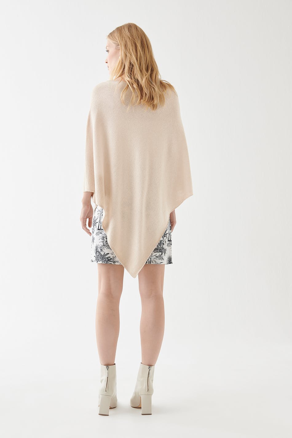Alexa poncho