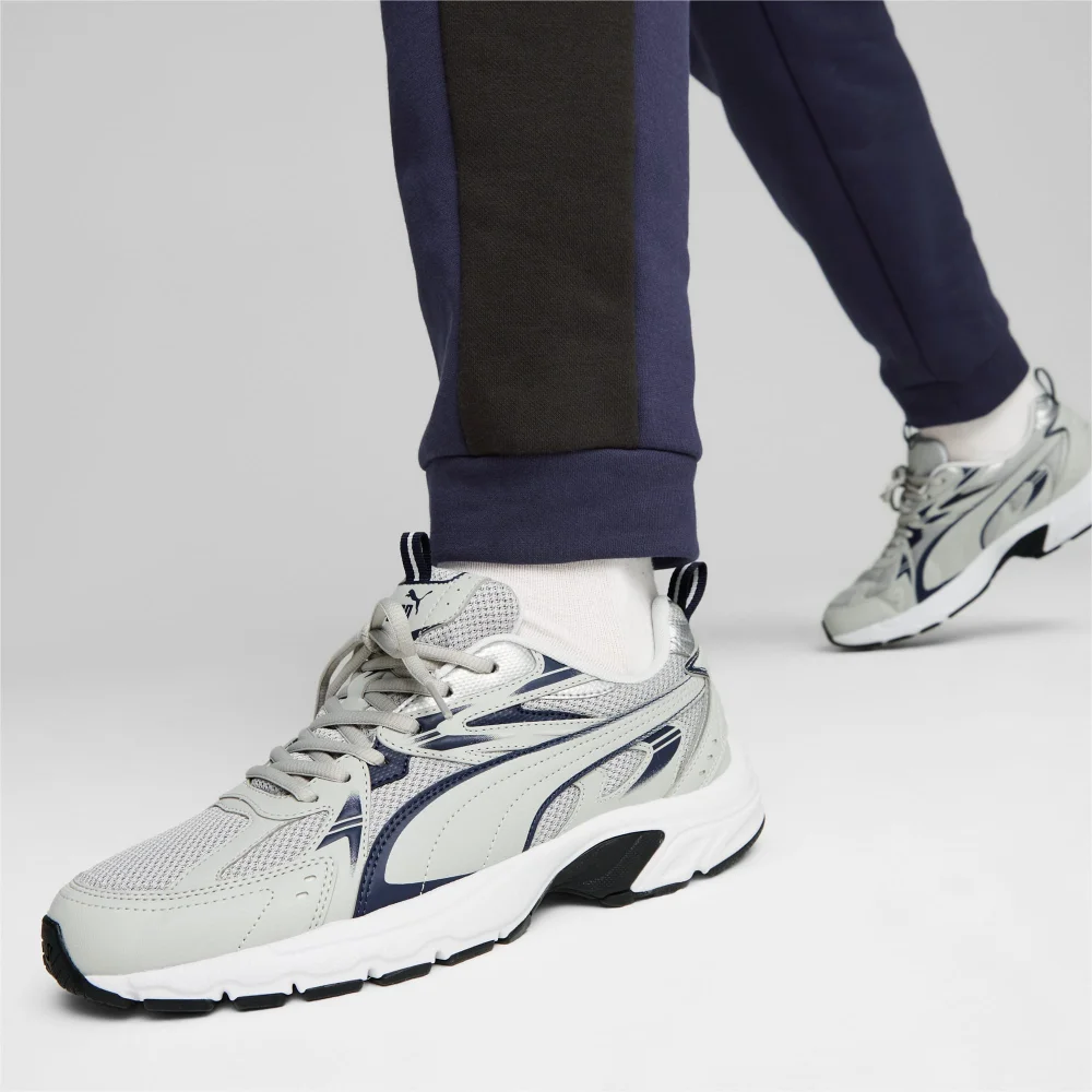 PUMA Milenio Tech 392322 03 / grau