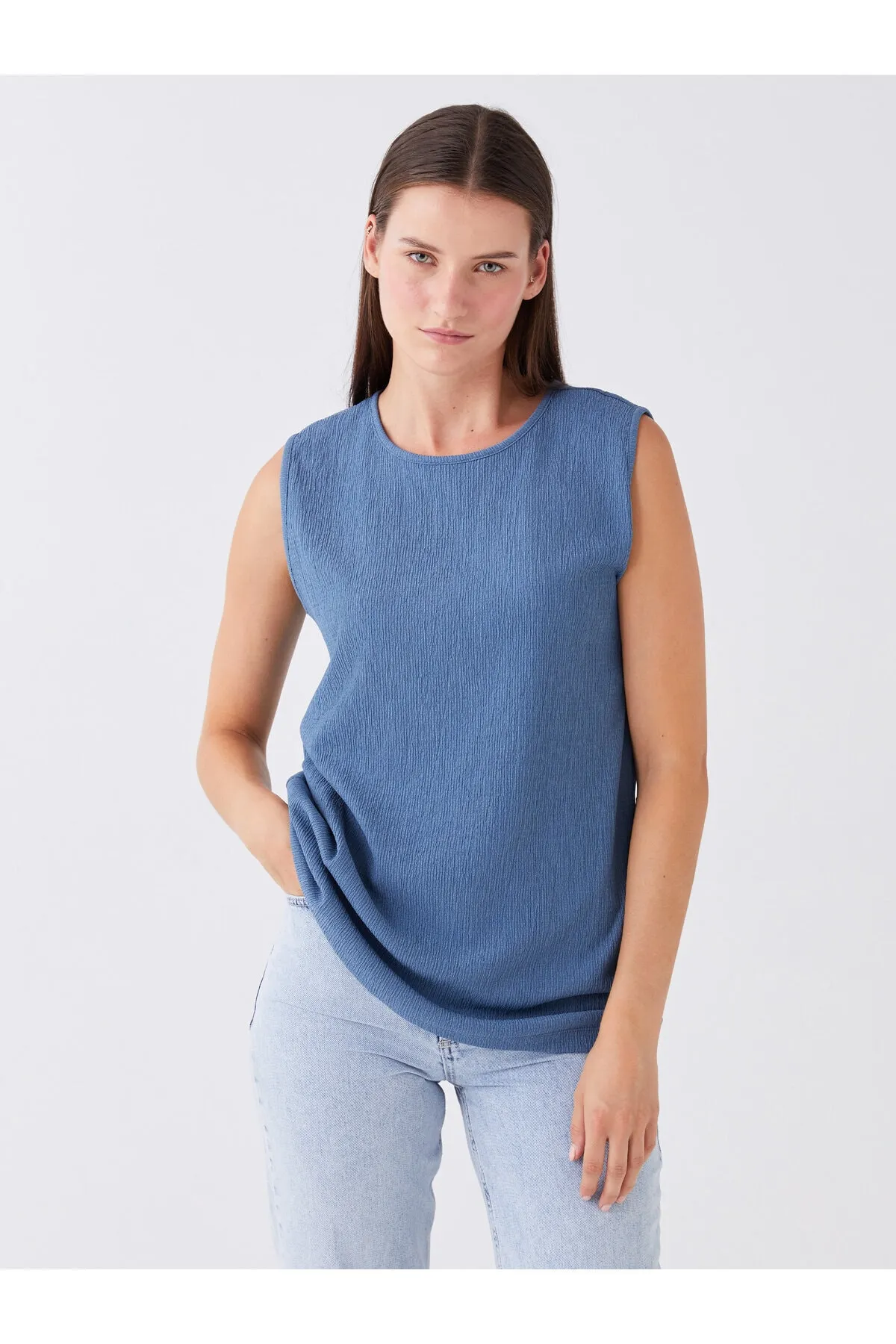 LC Waikiki  Einfarbiges Athlete-Shirt für Damen mit Rundhalsausschnitt