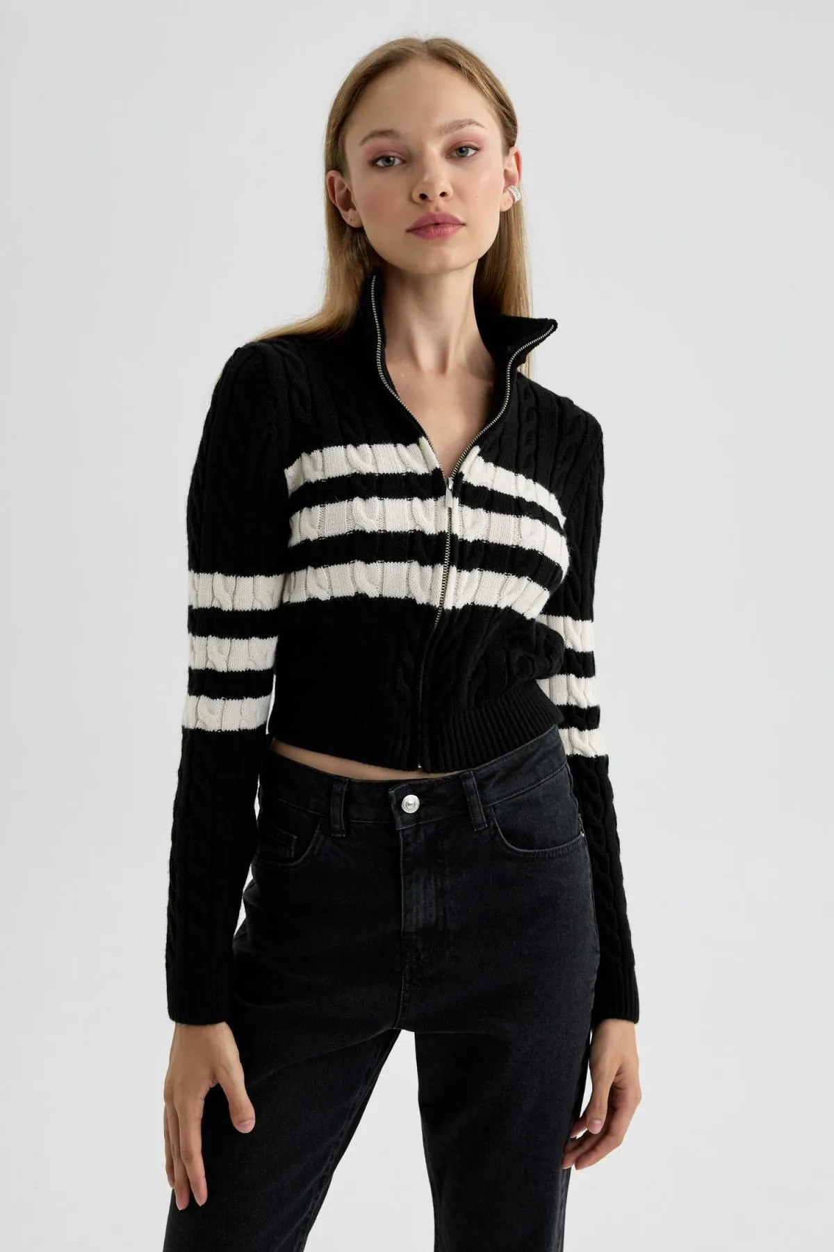 DeFacto  Slim-Fit-Cardigan mit Rollkragen
