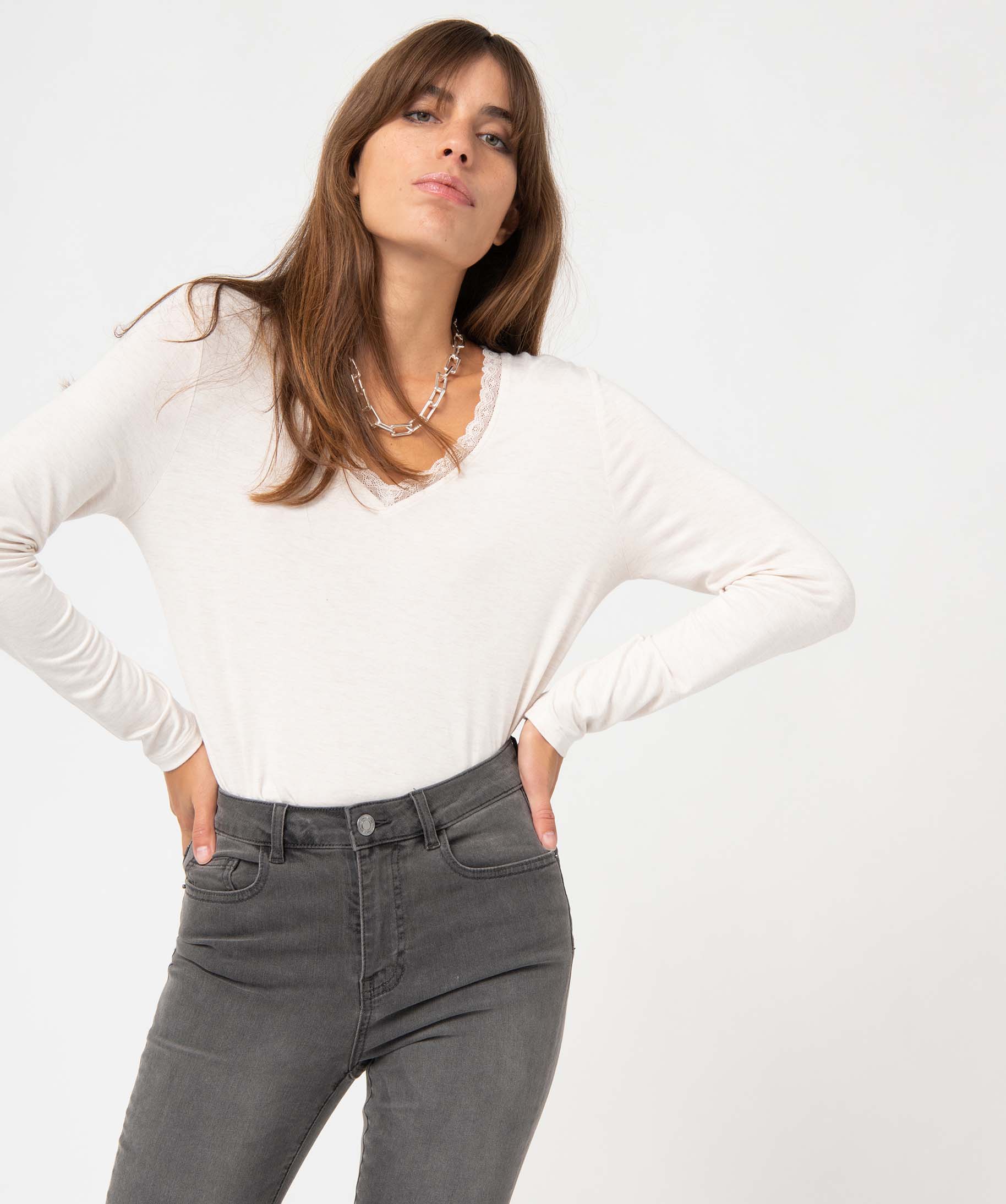 Tee-shirt femme à manches longues et col V en dentelle ecru | GEMO