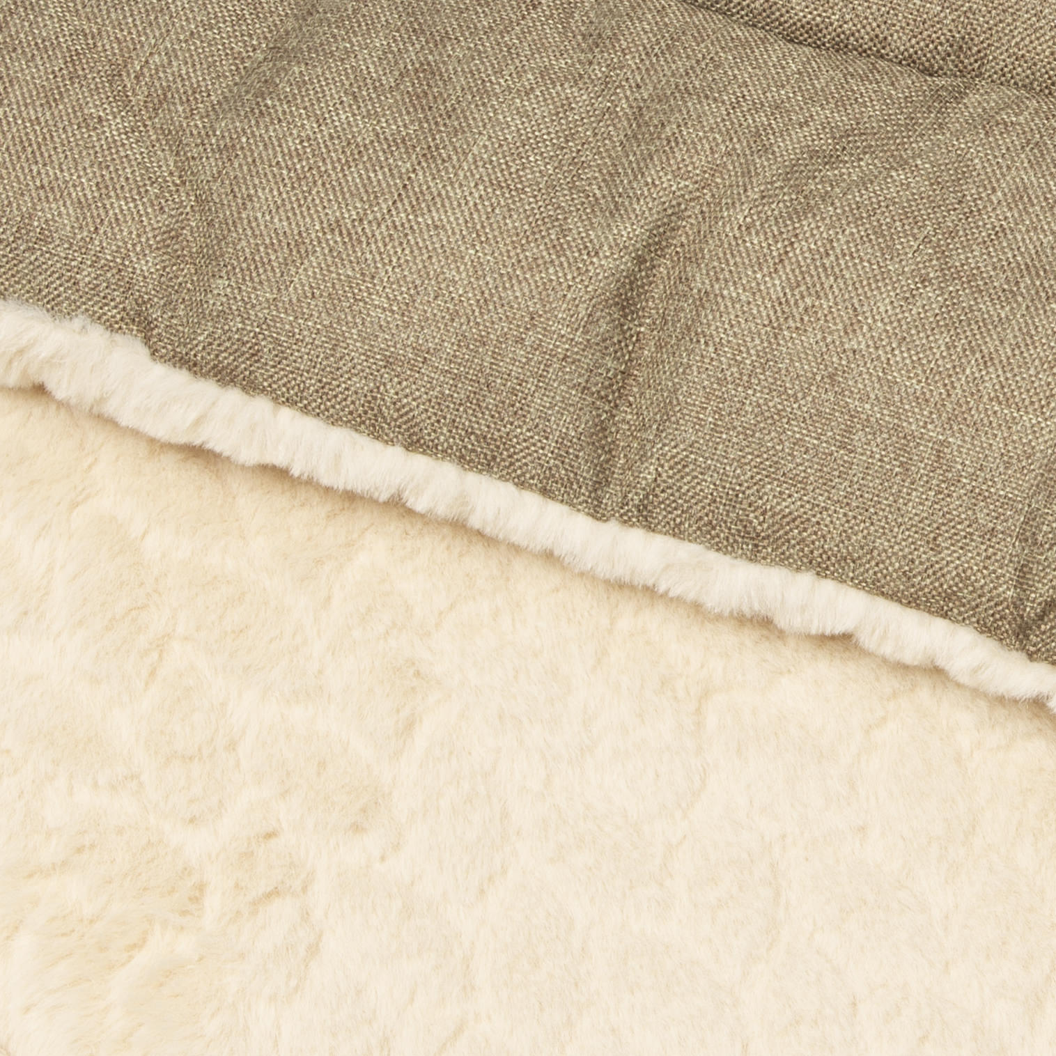 Wallace & Jones Hundebetten Wallace & Jones gepolsterte Wendedecke Bristol beige XL