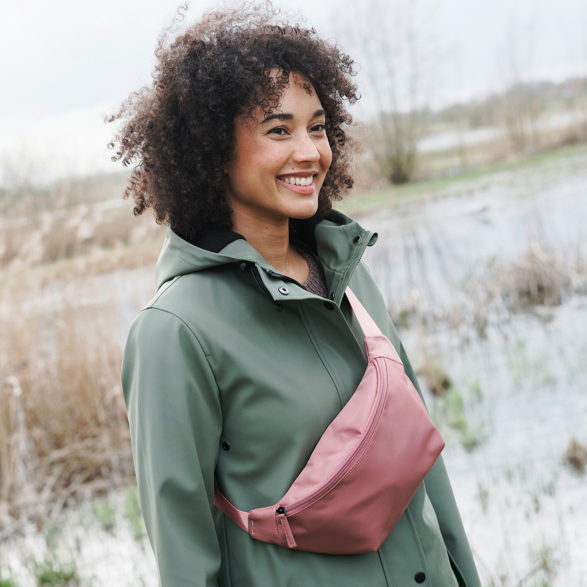 Sac banane imperméable en polyamide recyclé(**)