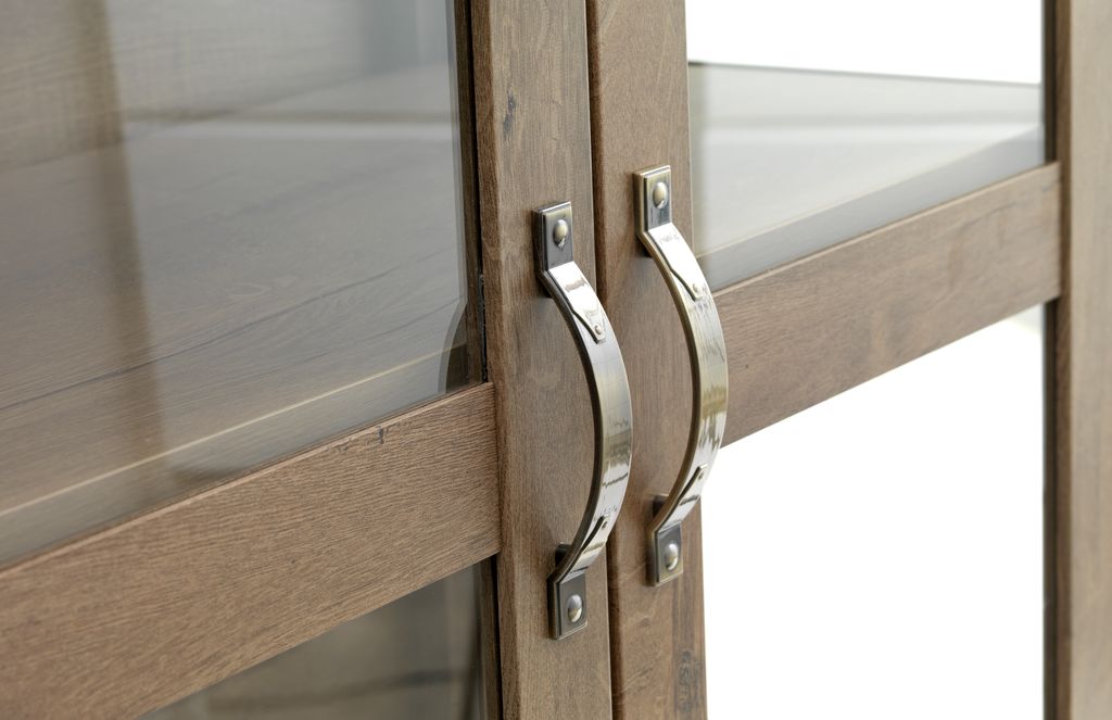 JUNGEN Vitrine JUNGEN 2 portes 1 tiroir coloris chêne sauvage