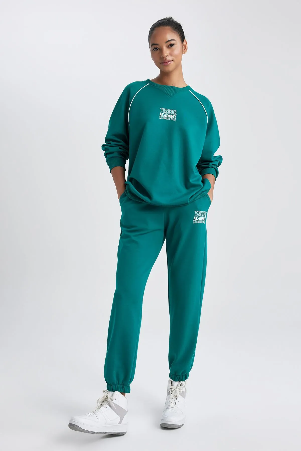 DeFacto  Passform: Standard-Fit-Jogger-Hose aus knöchellangem Skuba-Tauchstoff