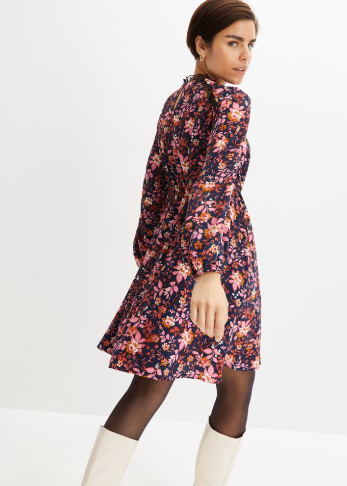Minikleid mit Spitze