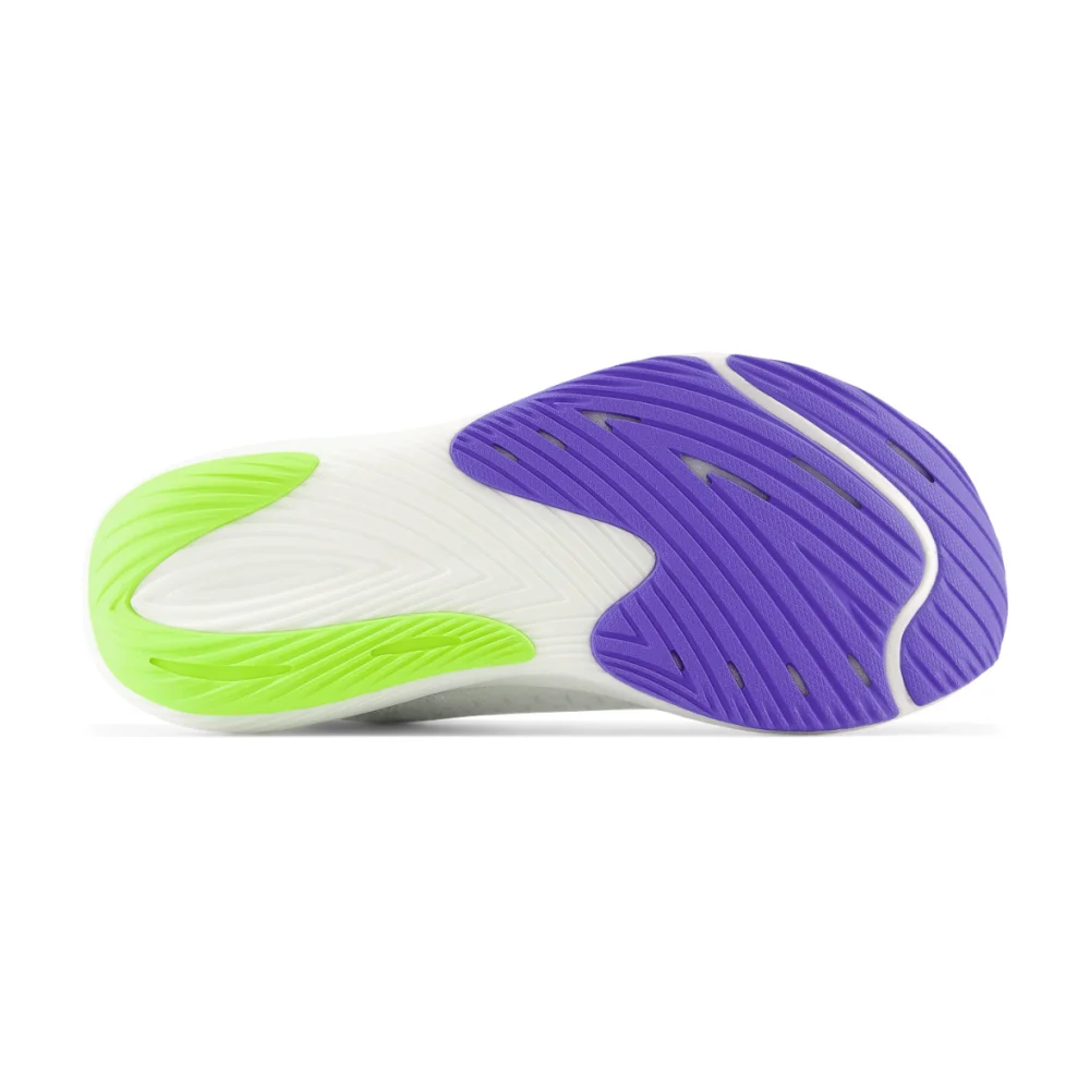 New Balance FuelCell Rebel v3 WFCXCC3B / weiss