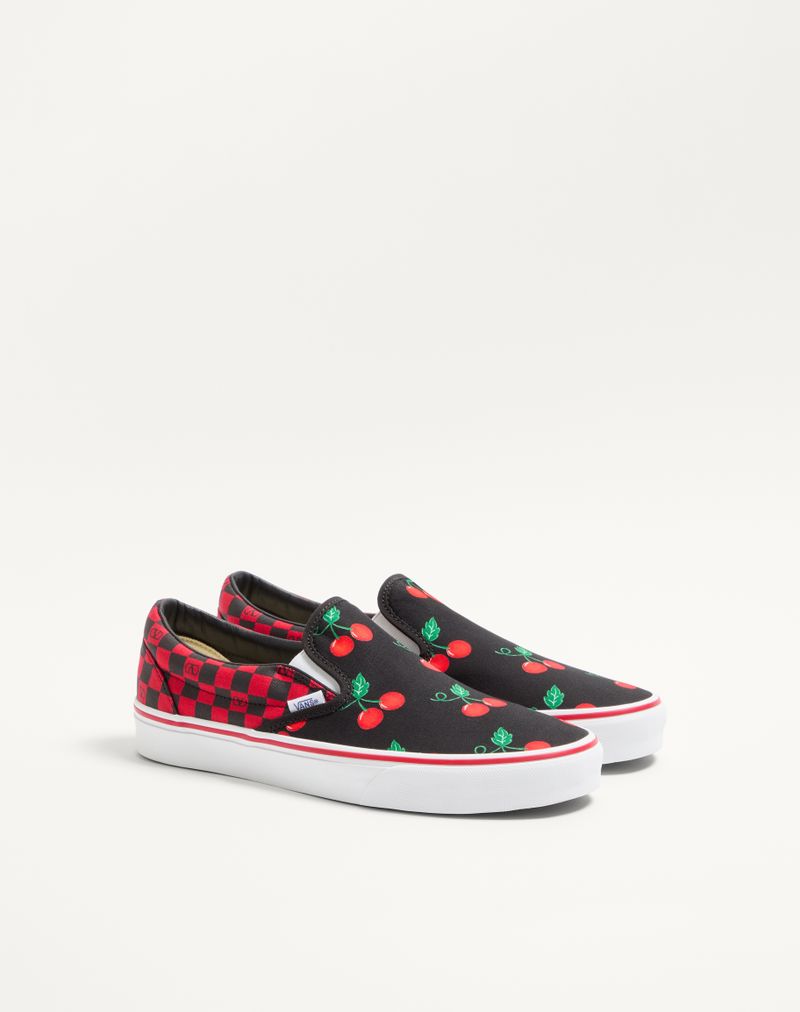 Valentino Garavani og Vans slip-on sneaker i stof med maxi kirsebærprint og skakbræt V-logo-print