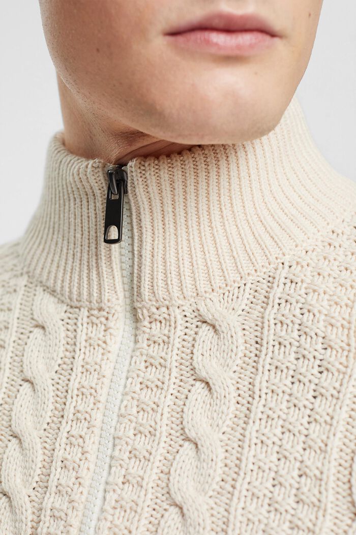 Zopfstrickpullover mit kurzem Reißverschluss
