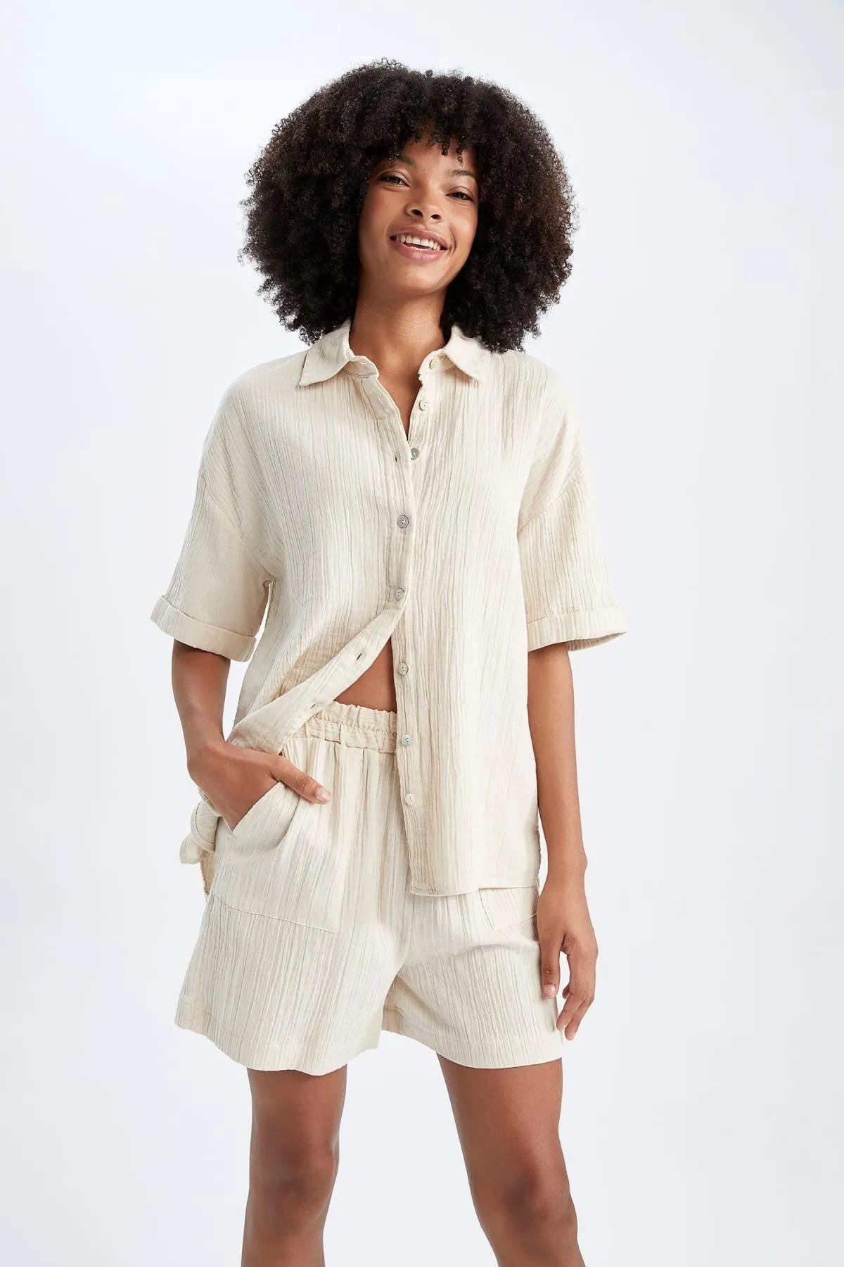 DeFacto  Regular-Fit-Shorts aus Musselin mit normaler Taille
