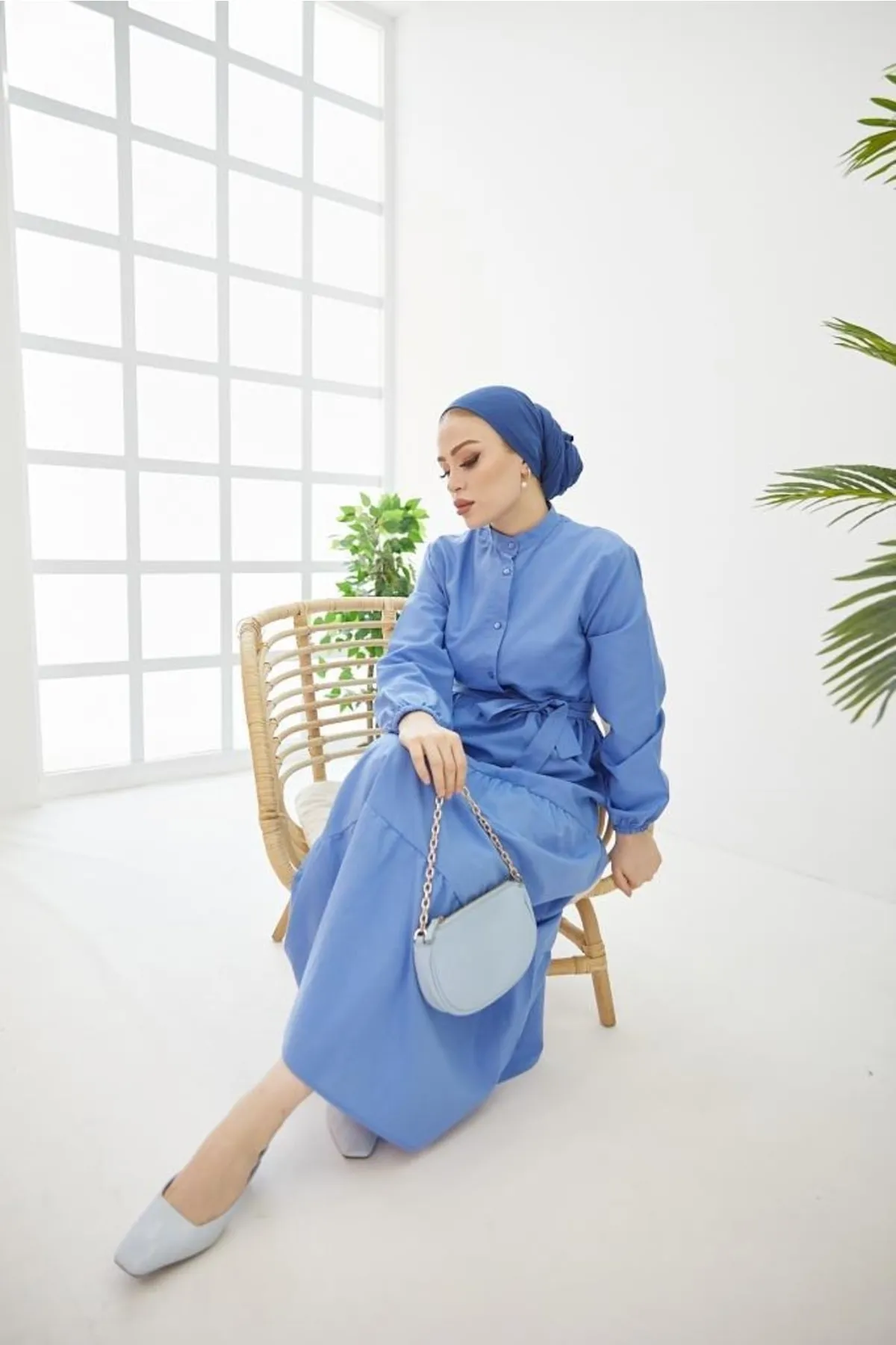 benguen  428 Prächtiges Hijab-Kleid mit Kragen und Knöpfen Blau