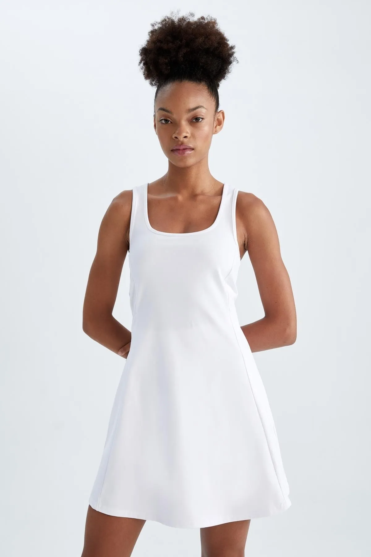 DeFacto  Figurbetontes Kleid in A-Linie