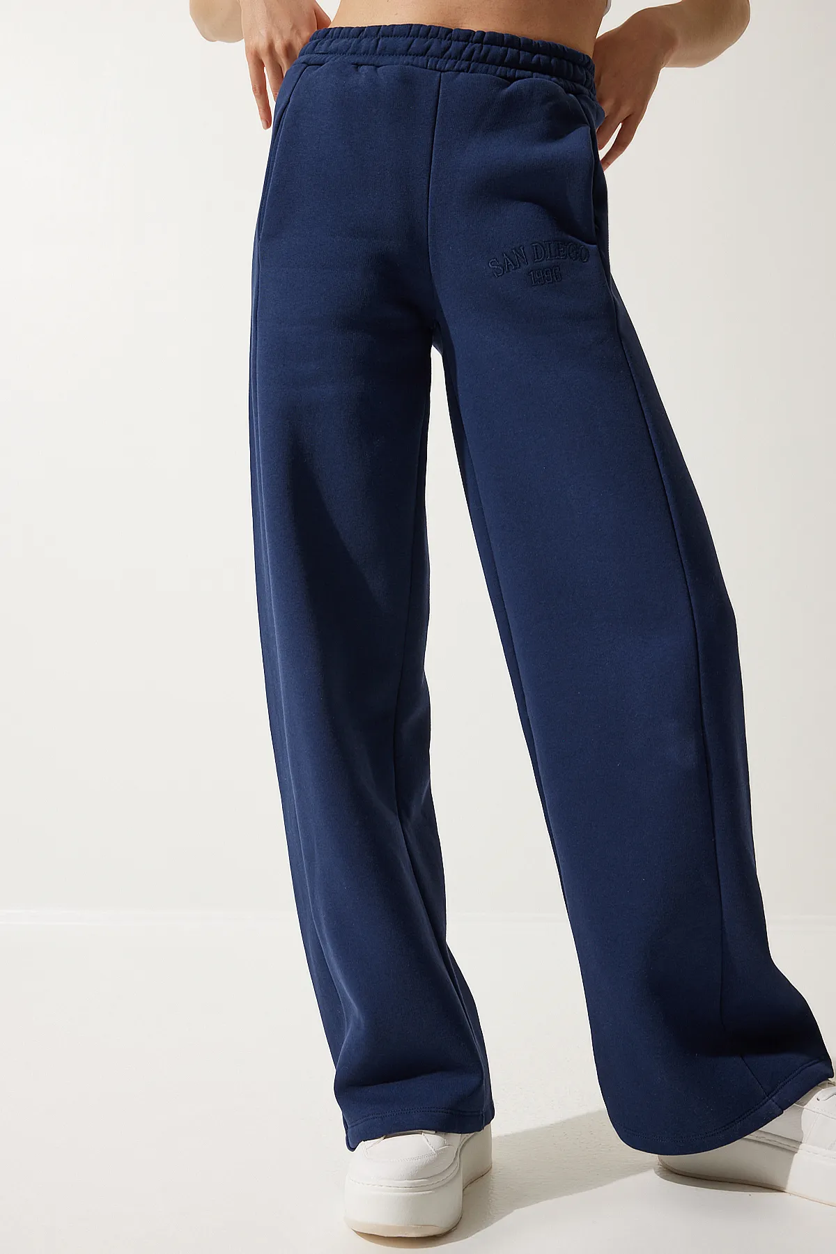 Happiness İstanbul  Damen-Jogginghose mit hohem Bund und geradem Bein in Marineblau, dick, HF00445