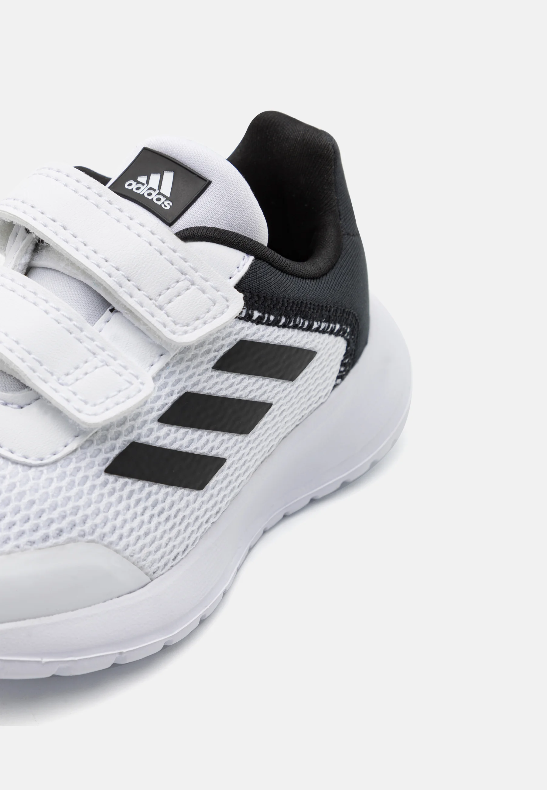 adidas Performance TENSAUR RUN 2.0 UNISEX - Zapatillas de running neutras