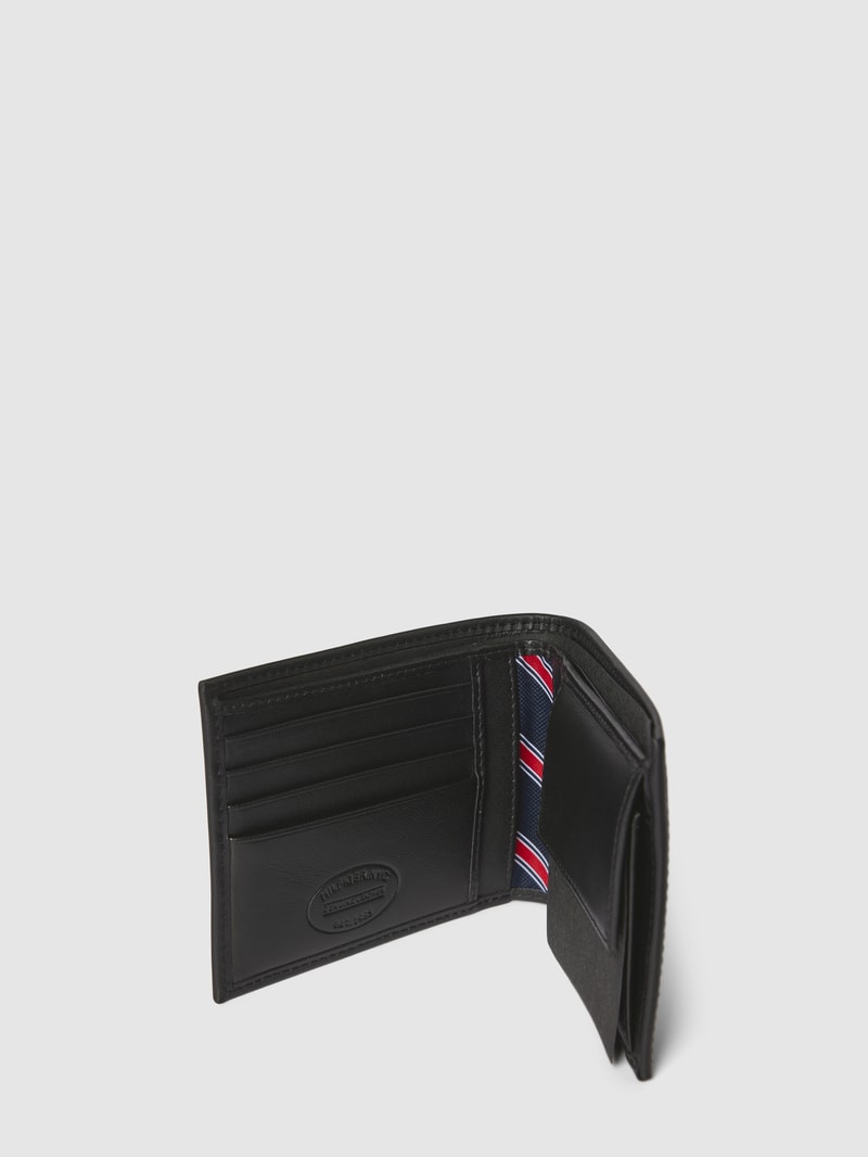 Geschenkbox mit Set aus Börse und Schlüsselring in schwarz