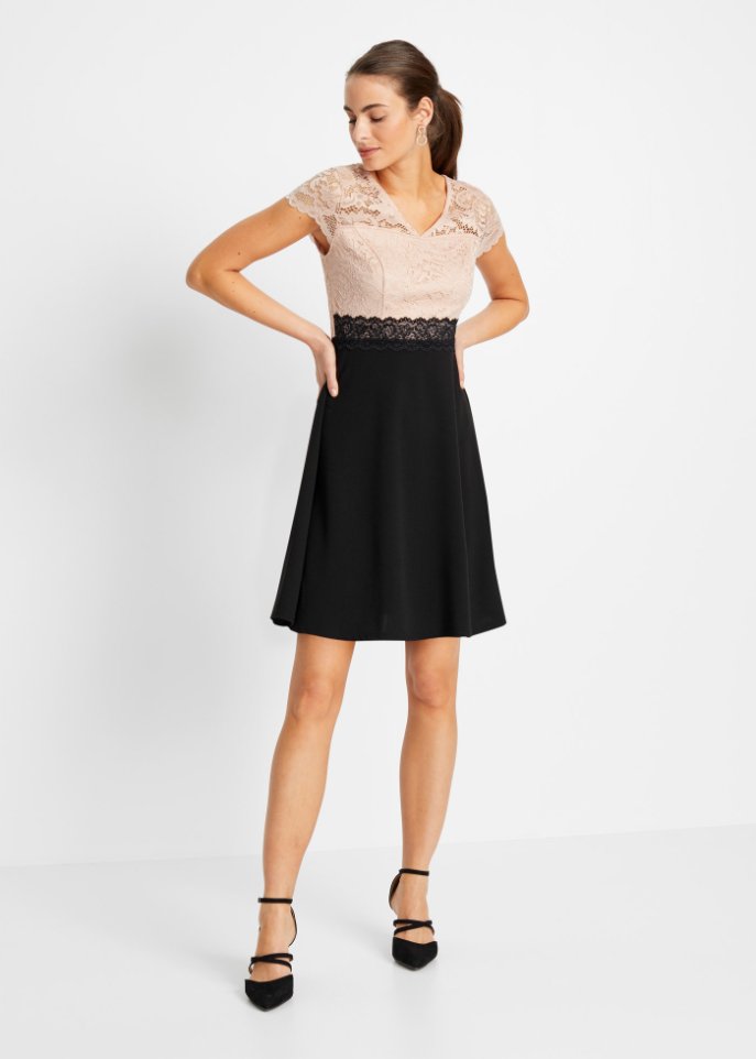 Kleid mit Spitze
