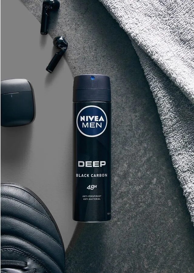 Nivea Men Deep antiperspirant sprej za muškarce
