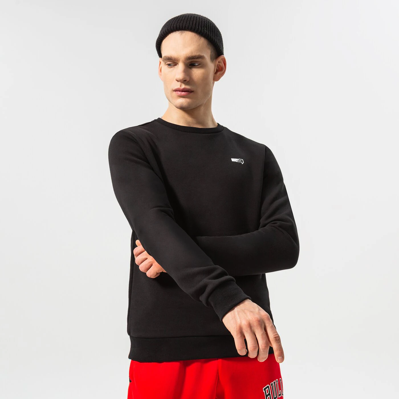 CONFRONT SWEATSHIRT ESSENTIAL CREW Schwarz