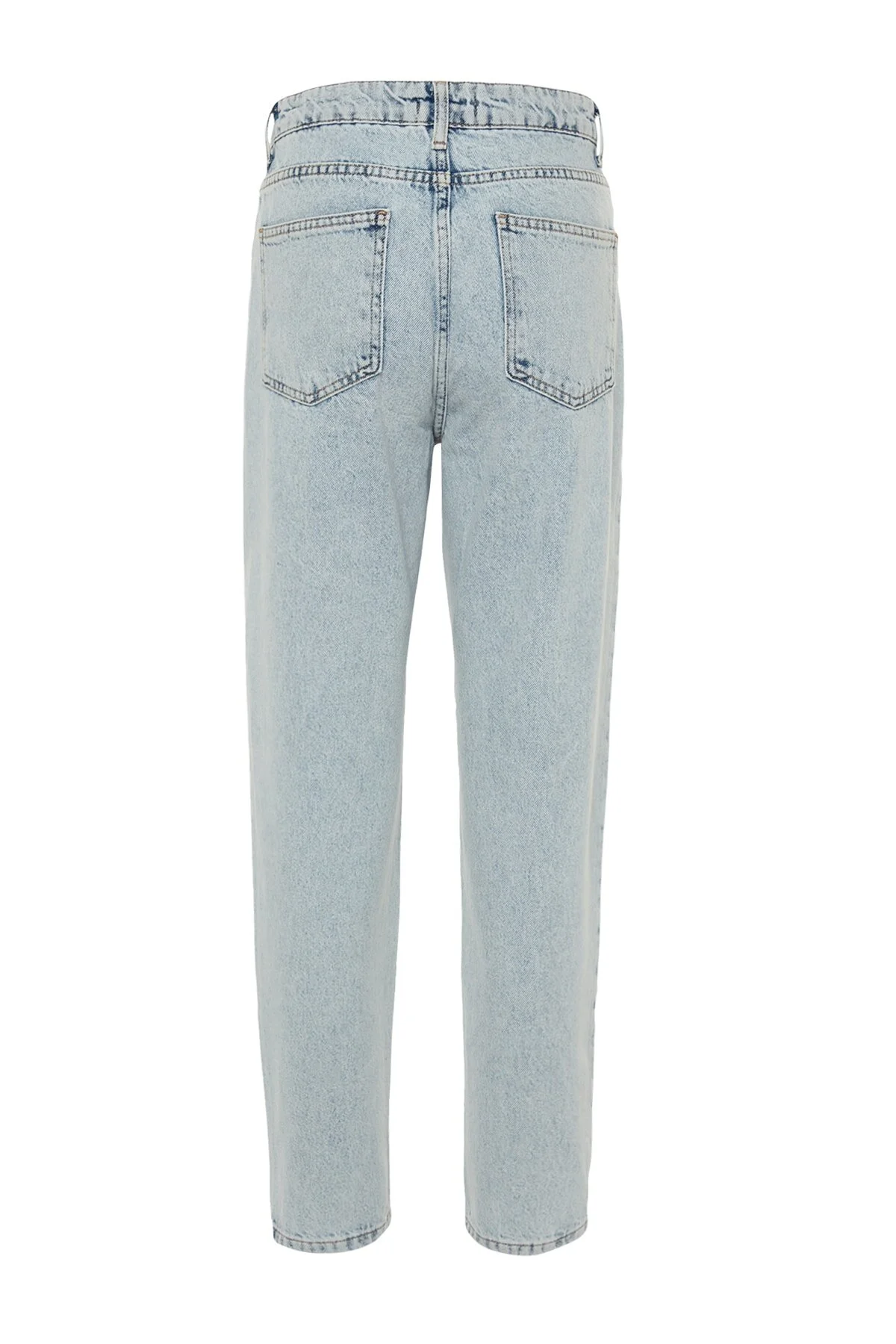 Trendyol Collection  Hellblaue High-Bel-Mom-Jeans TWOSS23JE00085
